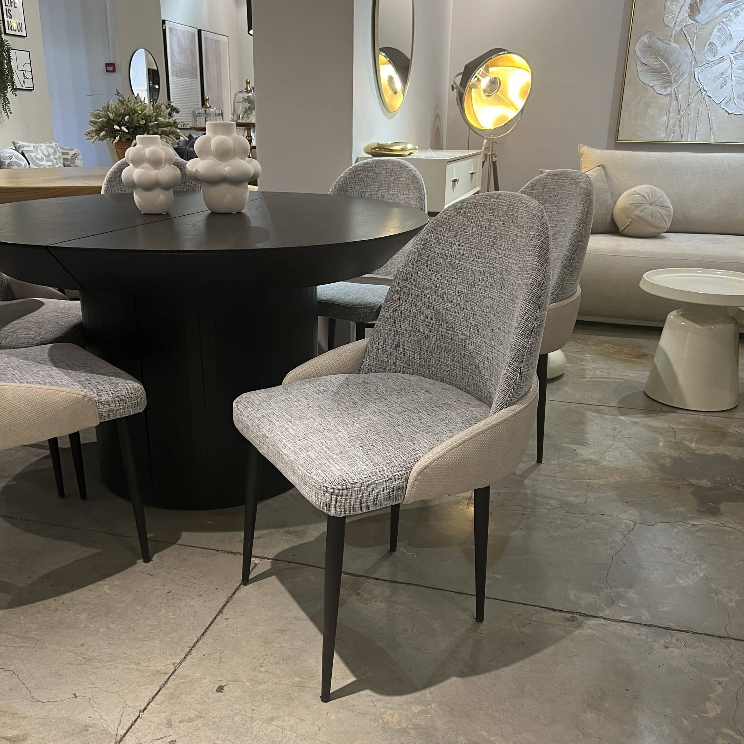 כיסא דגם מיאל אפור בז