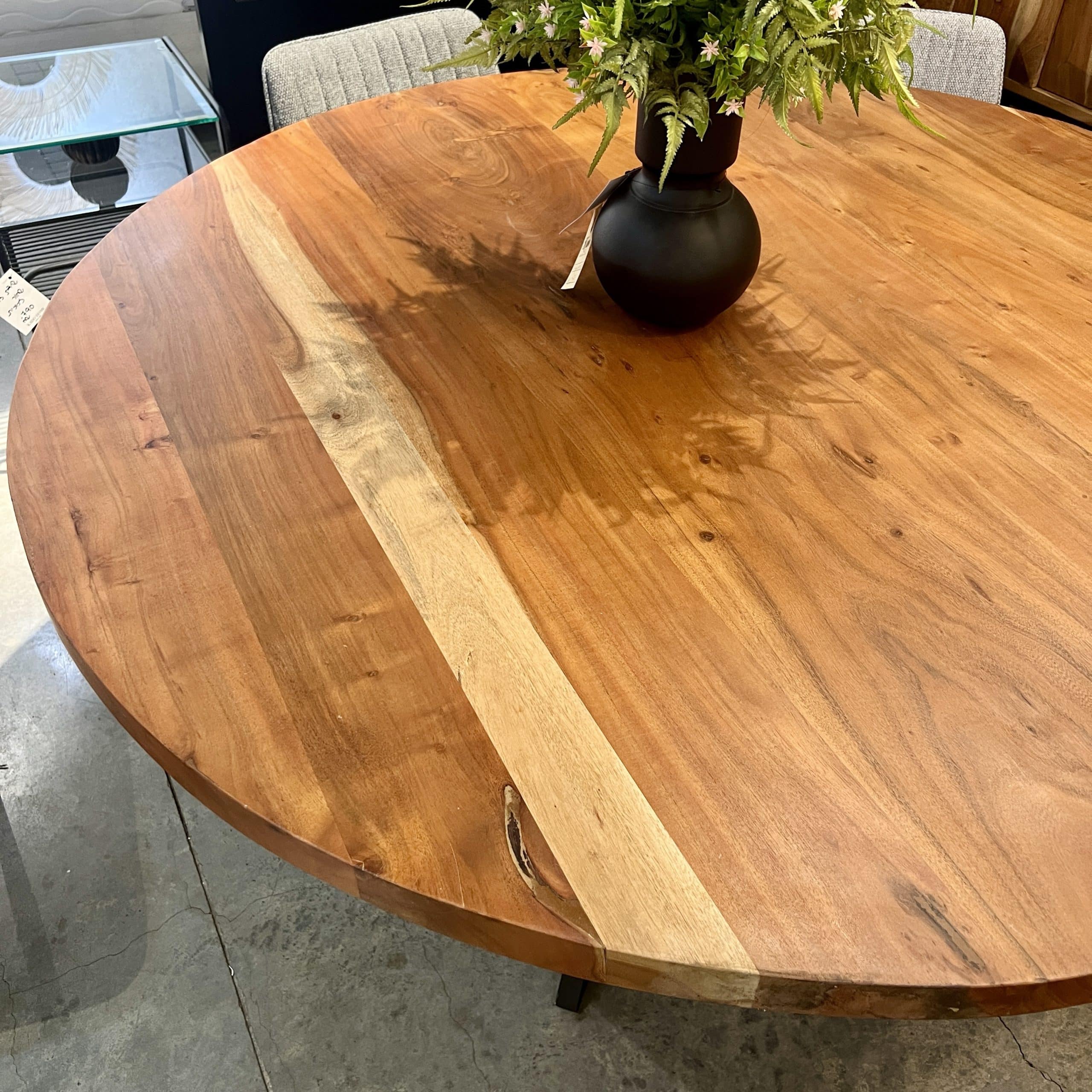 שולחן אוכל עגול עץ מנגו דגם נדרן שולחן אוכל עגול עץ מנגו דגם נדרן