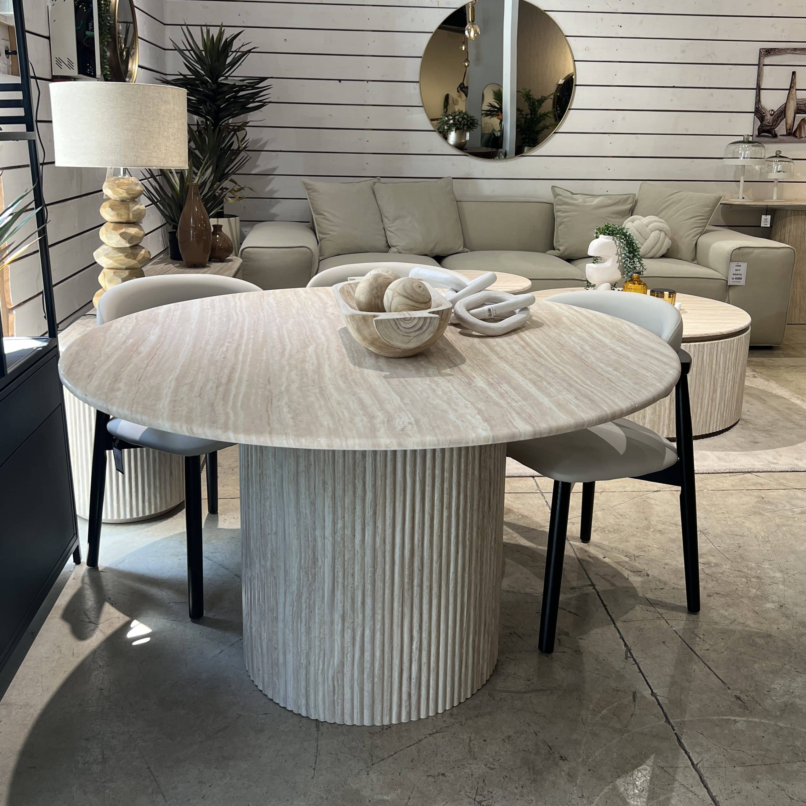 שולחן אוכל עגול טרוורטין דגם סלינה