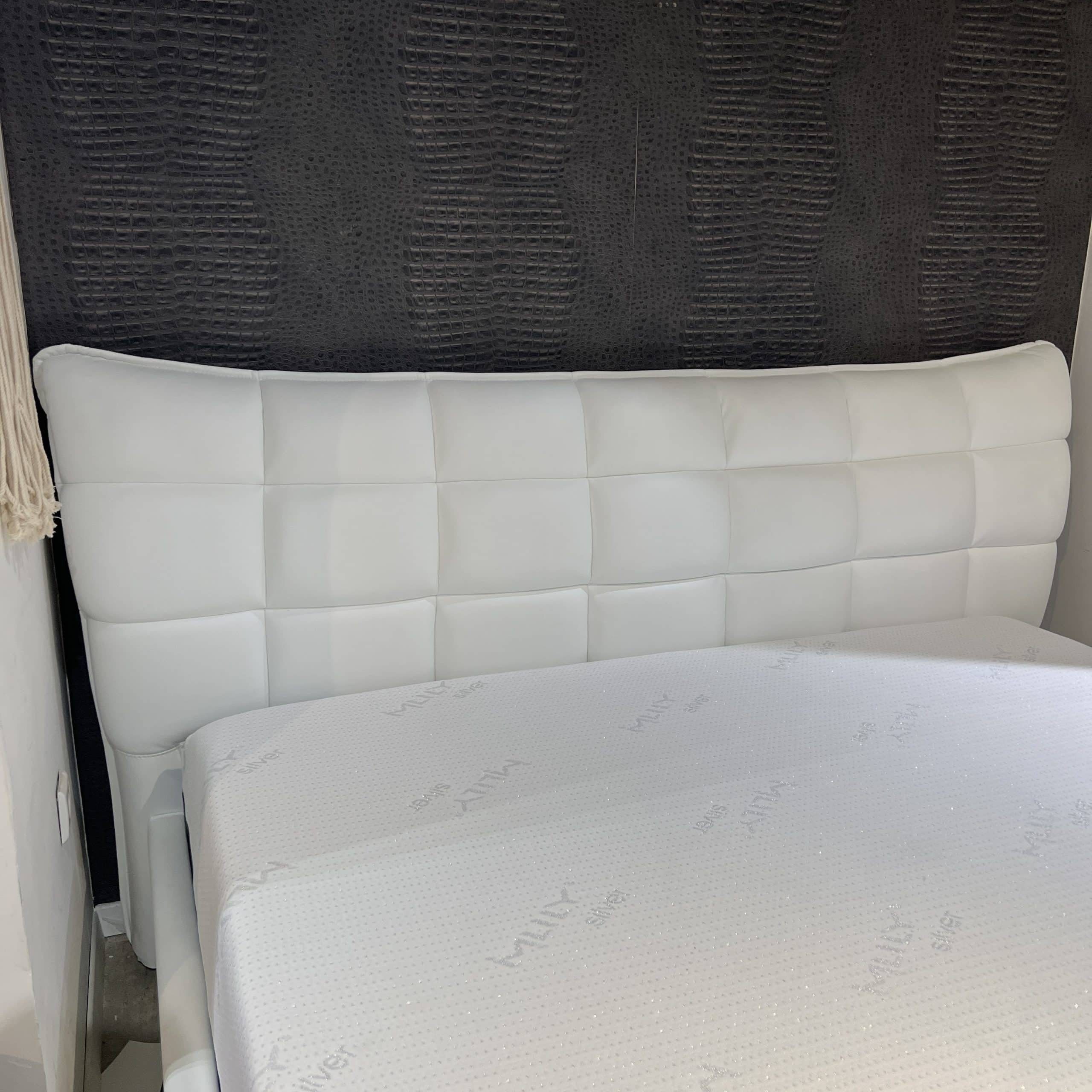 מיטה קוביות עור לבן דגם קימי