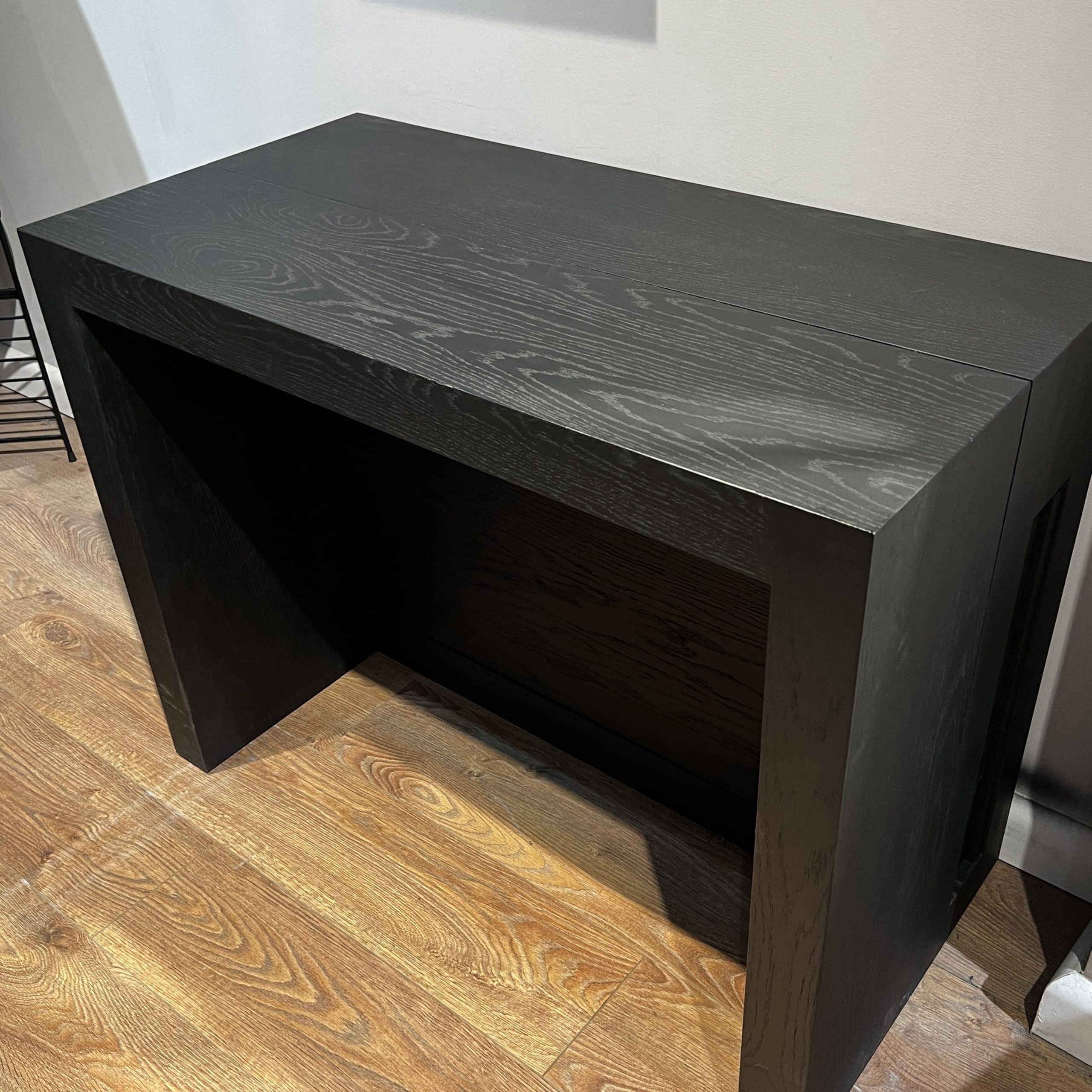 קונסולה נפתחת לפינת אוכל 0.5מ עד 3מטר קונסולה נפתחת לפינת אוכל 0.5מ עד 3מטר