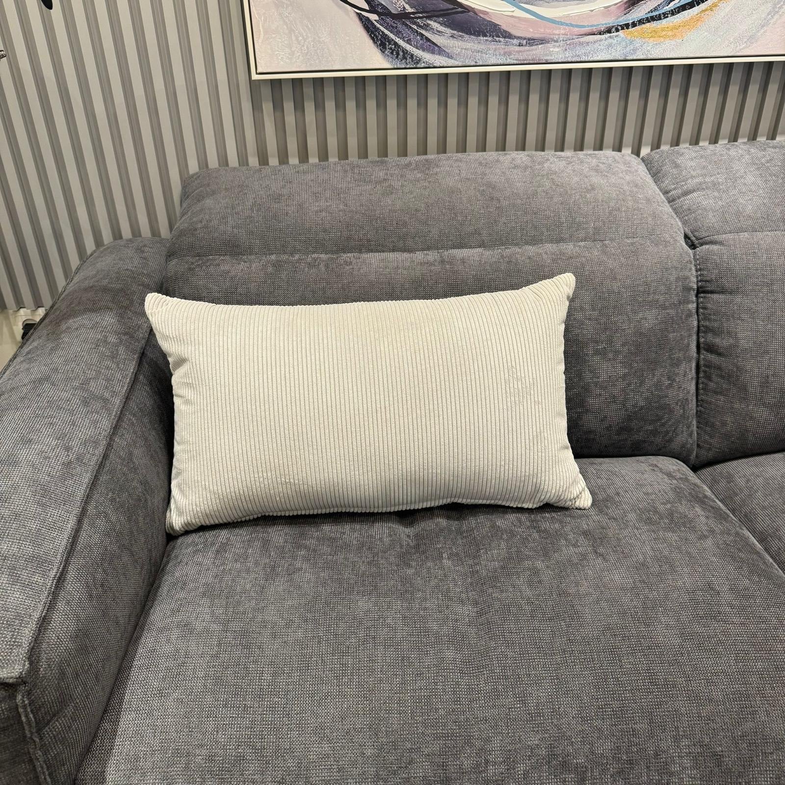 כרית נוי מלבנית קורדרוי שמנת