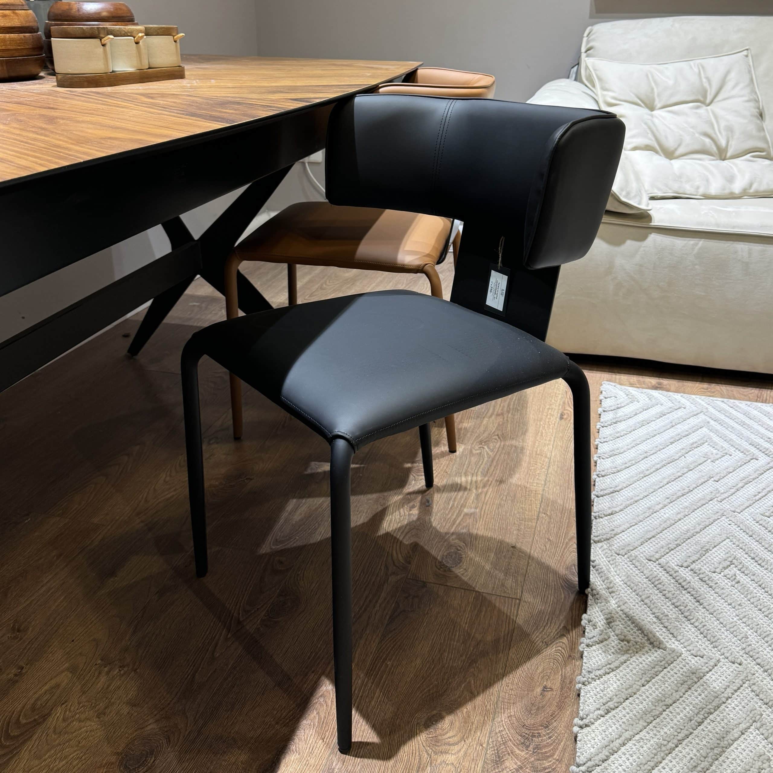 כיסא אורבניק בונד שחור ברזל שחור גם סופיטל כיסא אורבניק בונד שחור ברזל שחור גם סופיטל