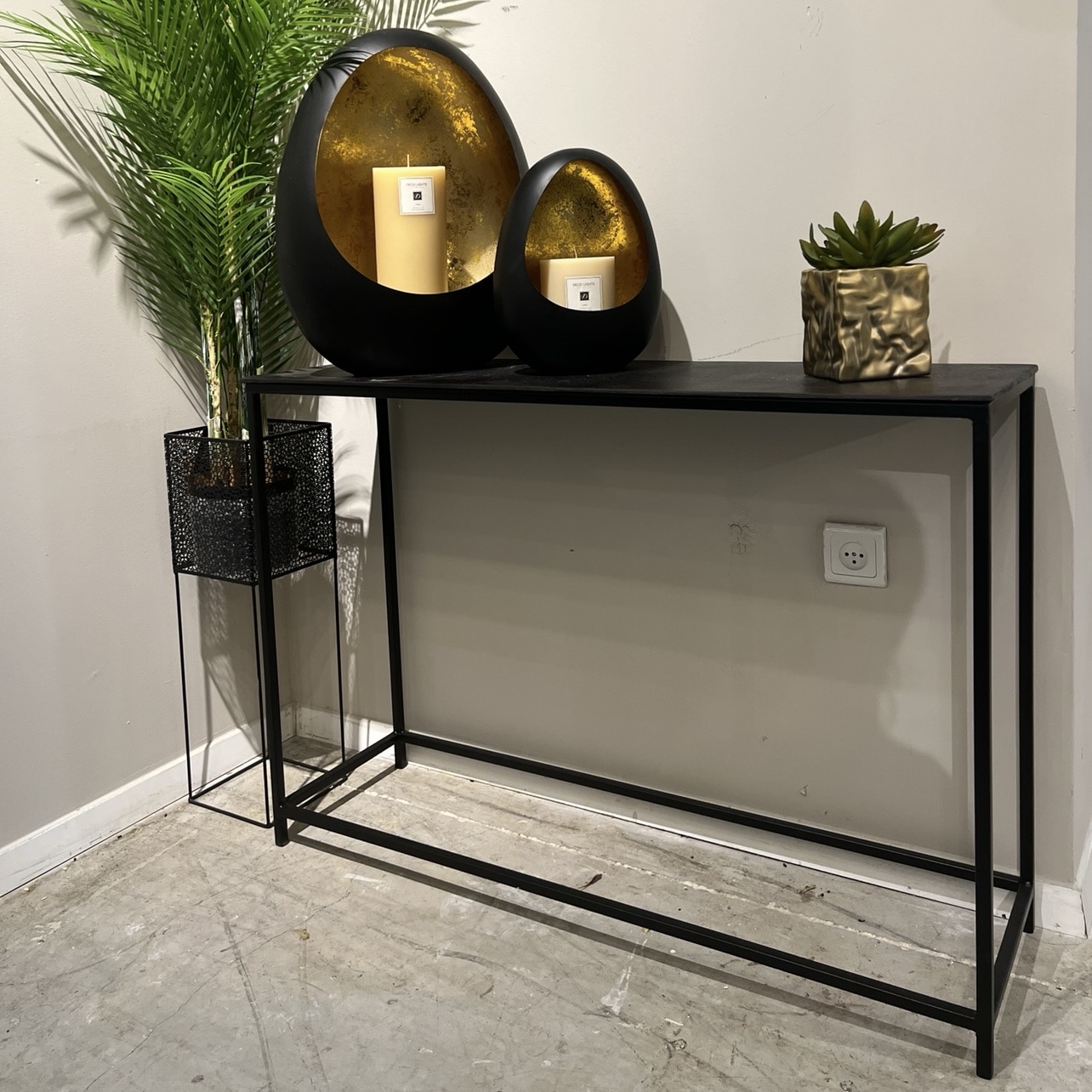 קונסולה לבית דגם ולנסיה