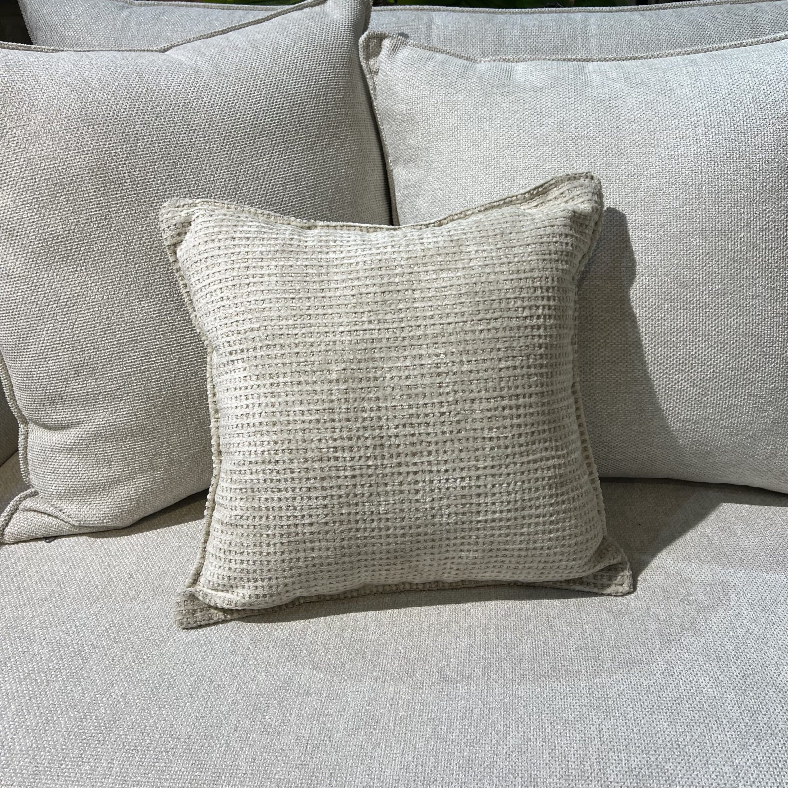 כרית נוי מרובעת אבן דגם רשת