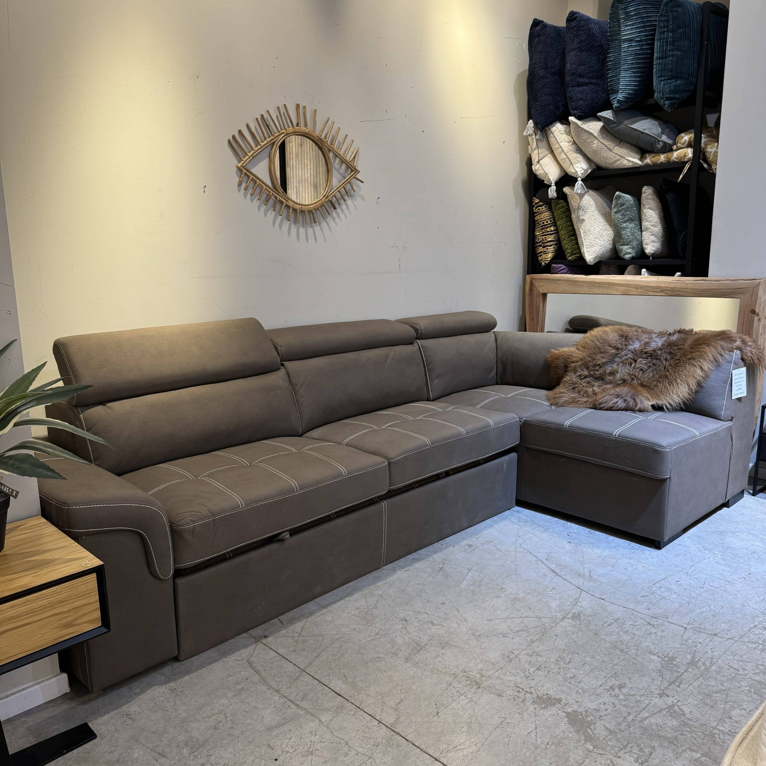 ספה פינתית בז נפתחת למיטה - חיסול!