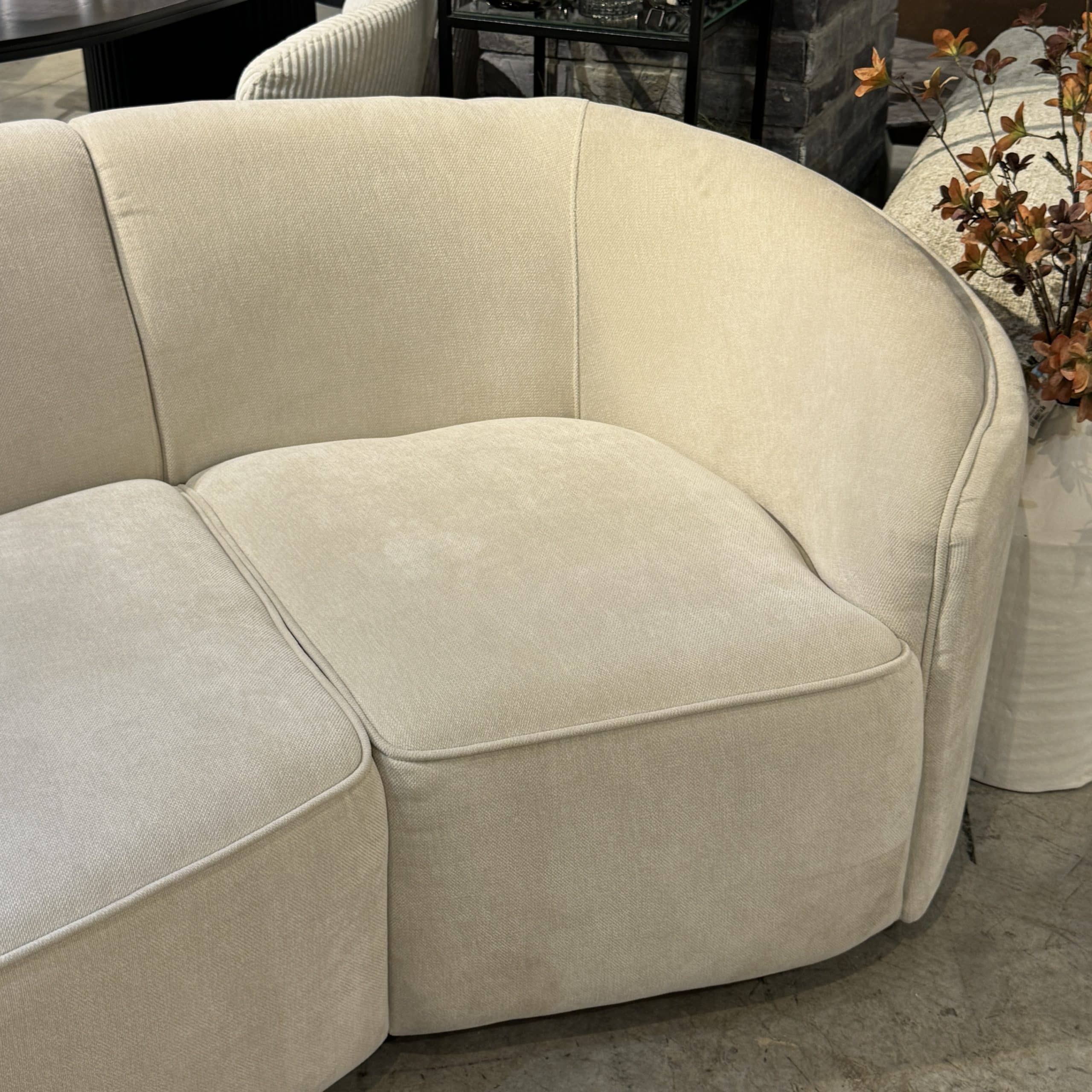 ספה זוגית מעוגלת דגם דפנה