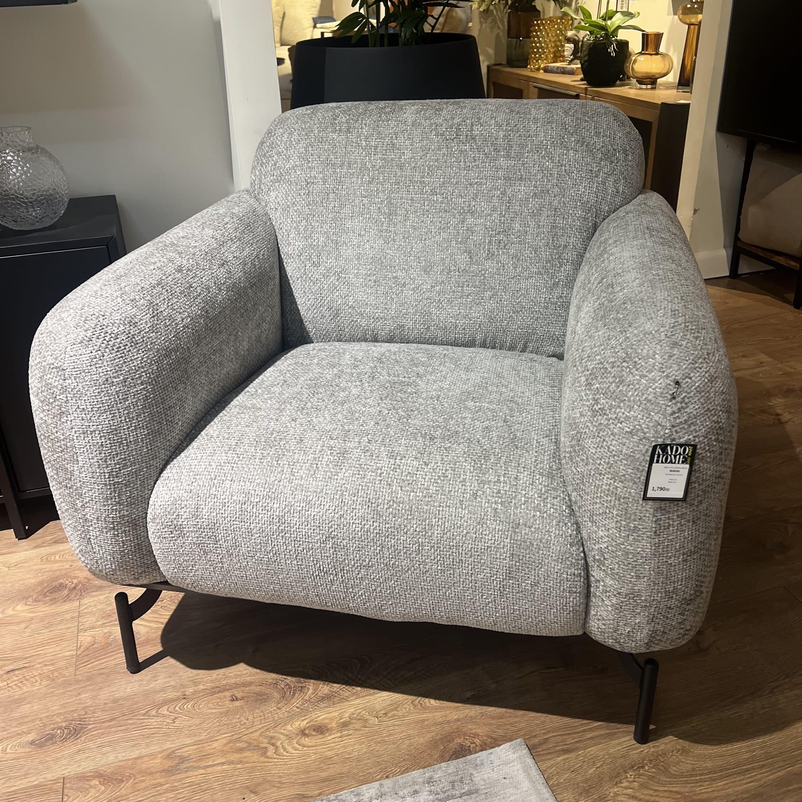 כורסא קלאסיק דגם ויקי אריג אפור