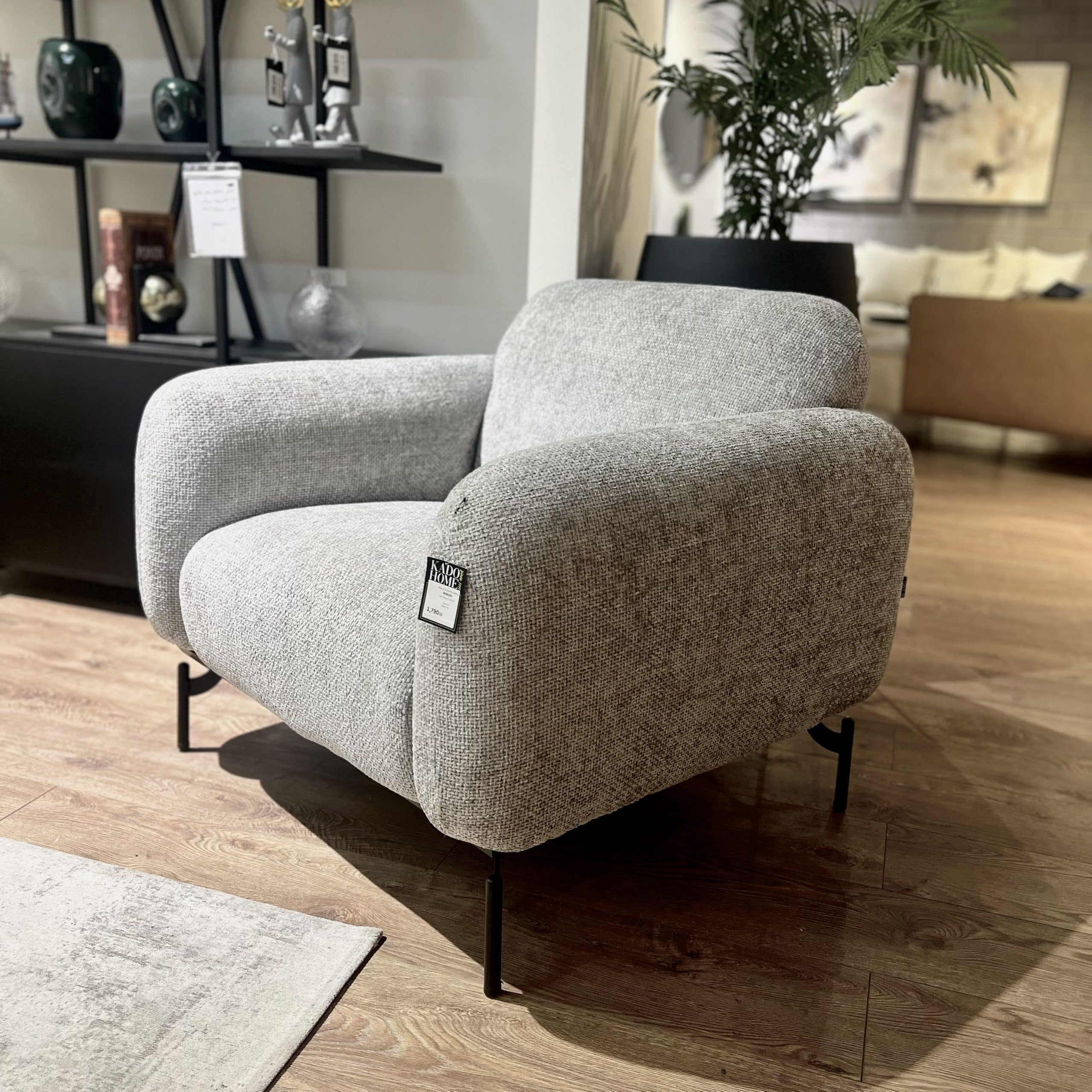 כורסא קלאסיק דגם ויקי אריג אפור