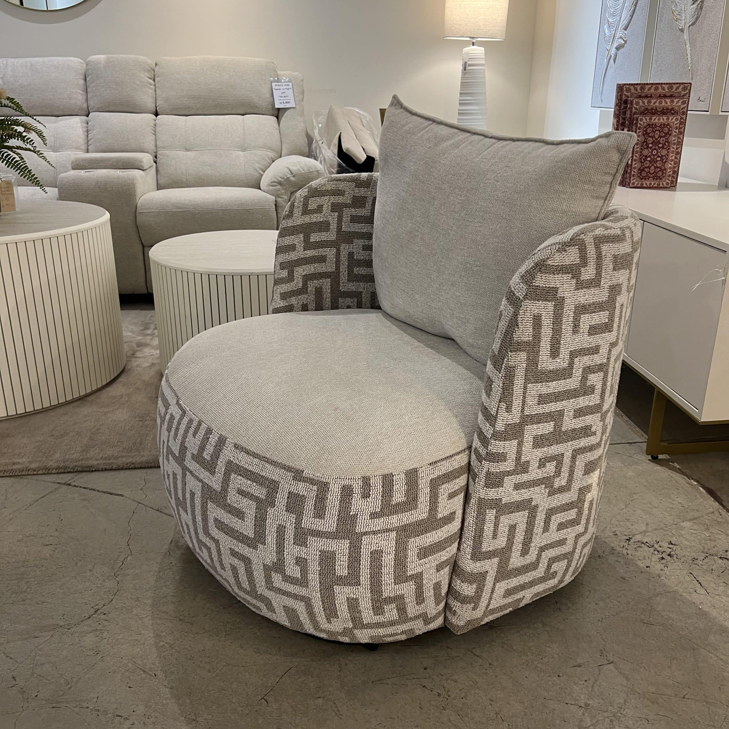 כורסא מעוגלת דגם ליאור במבצע