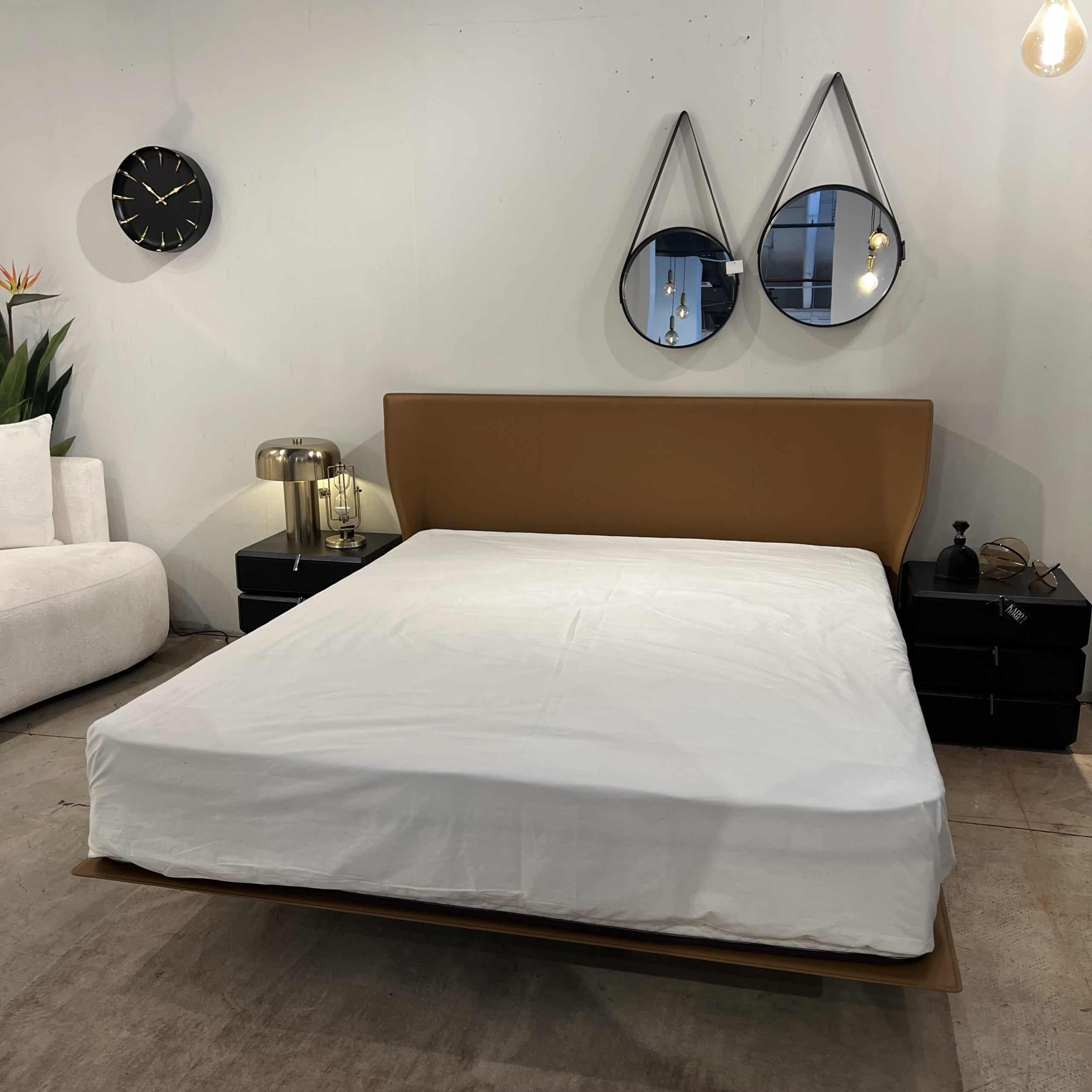 מיטה מונטנגרו דמוי עור כאמל 180/200 דגם סופיטל מיטה מונטנגרו דמוי עור כאמל 180/200 דגם סופיטל