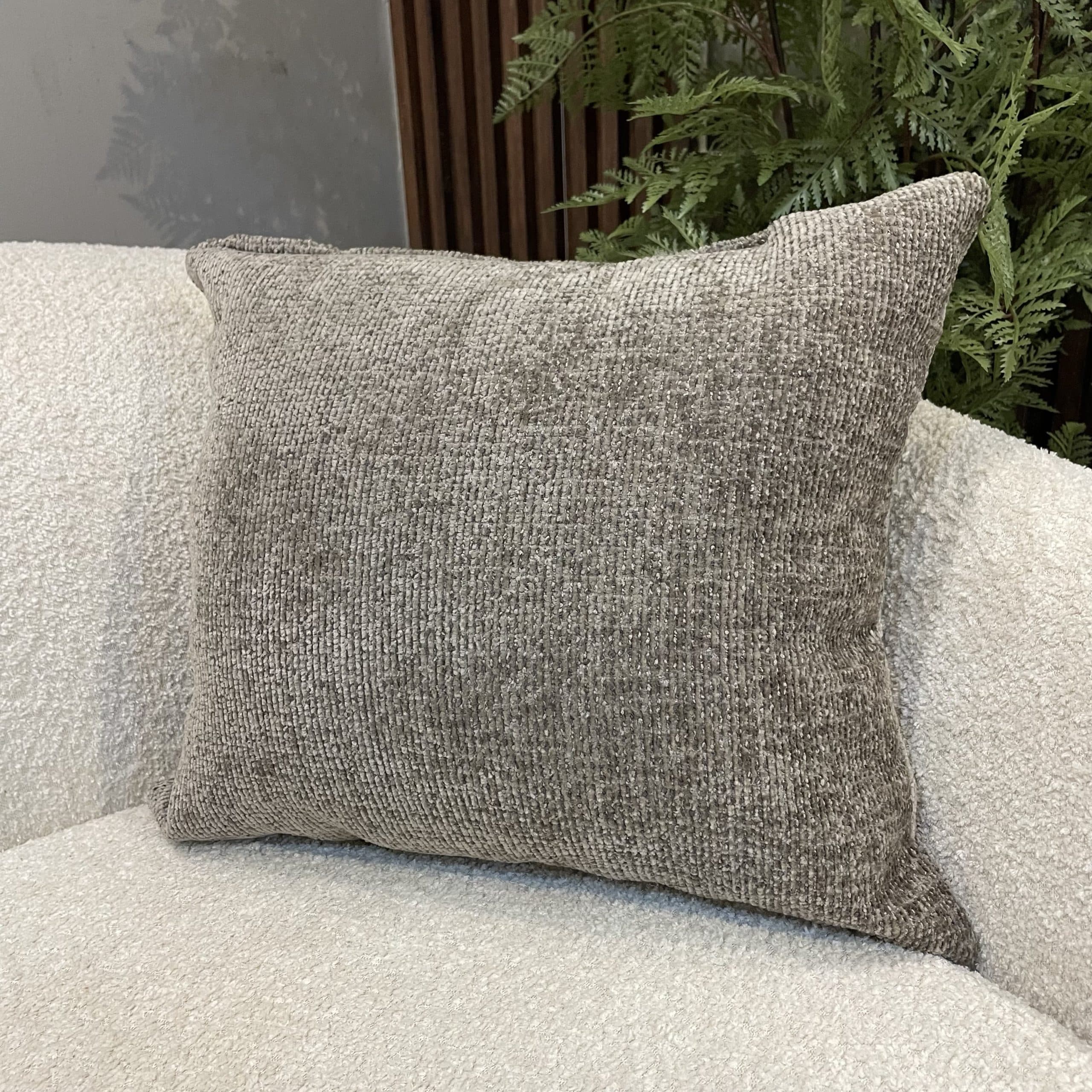 כרית נוי מלבנית דגם מוזס