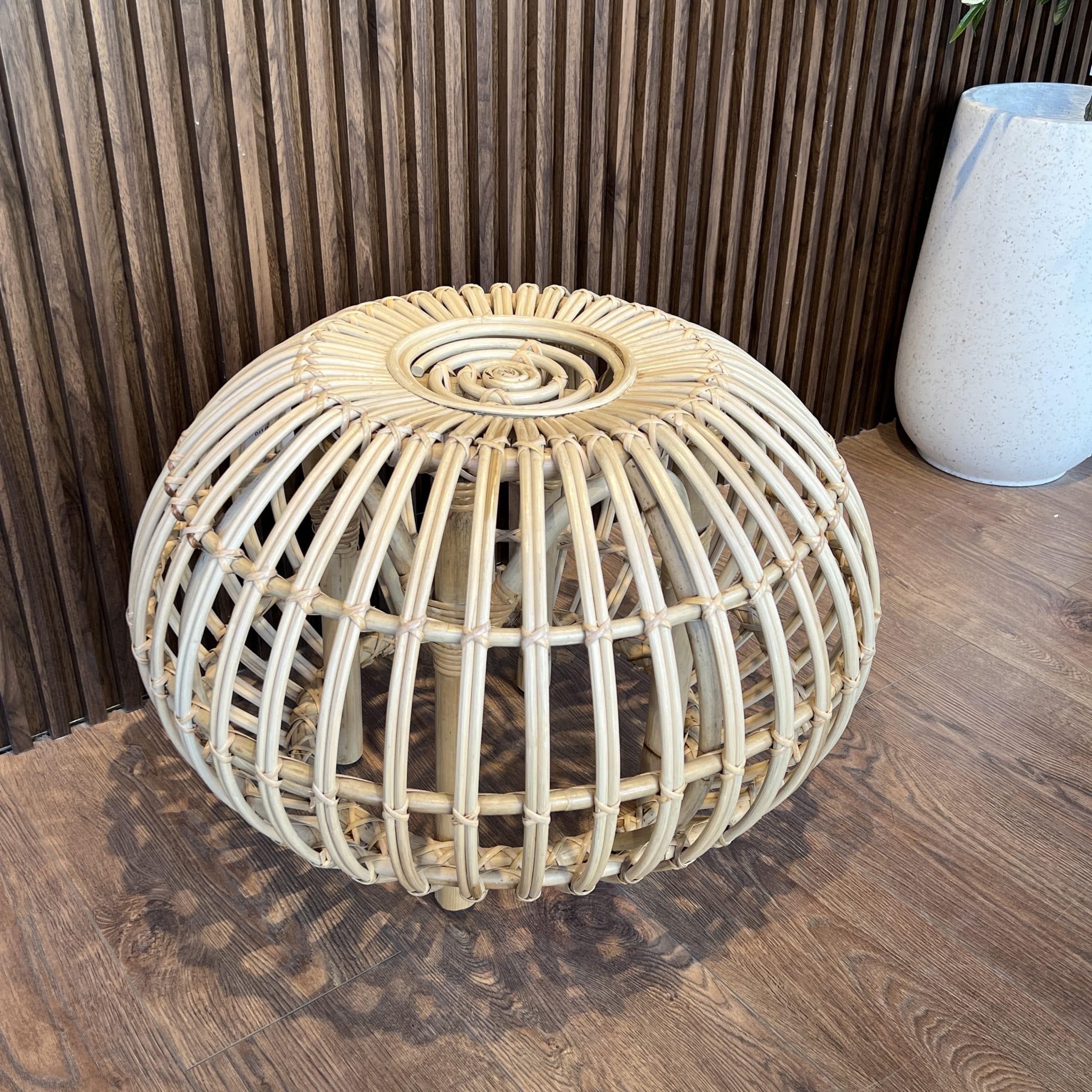 הדום ראטן שנהב דגם בונטיים - אחרון במלאי הדום ראטן שנהב דגם בונטיים - אחרון במלאי