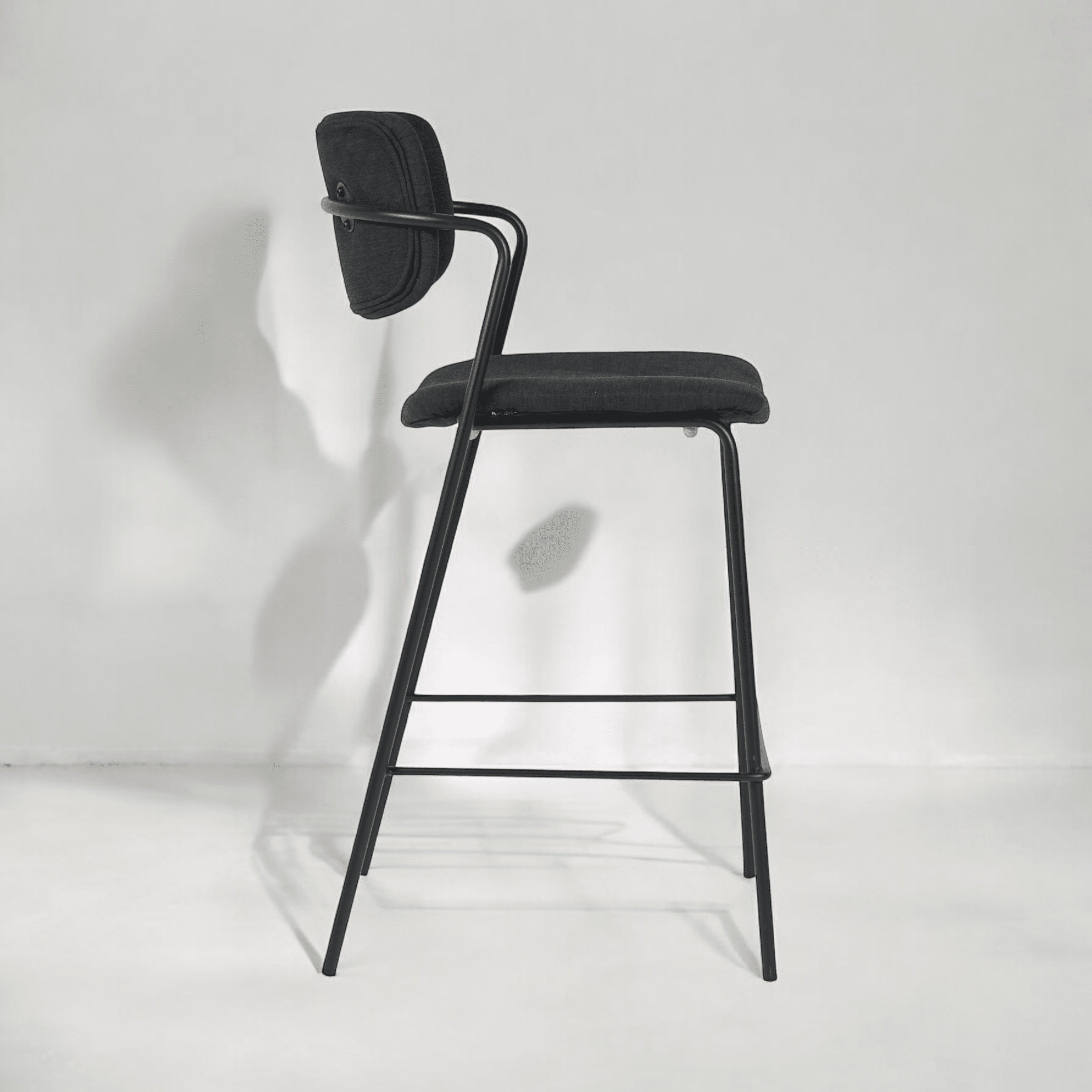 כיסא בר דגם לוסיאן בד אריג שחור אפור - SALE אחרונים במלאי! כיסא בר דגם לוסיאן בד אריג שחור אפור - SALE אחרונים במלאי!