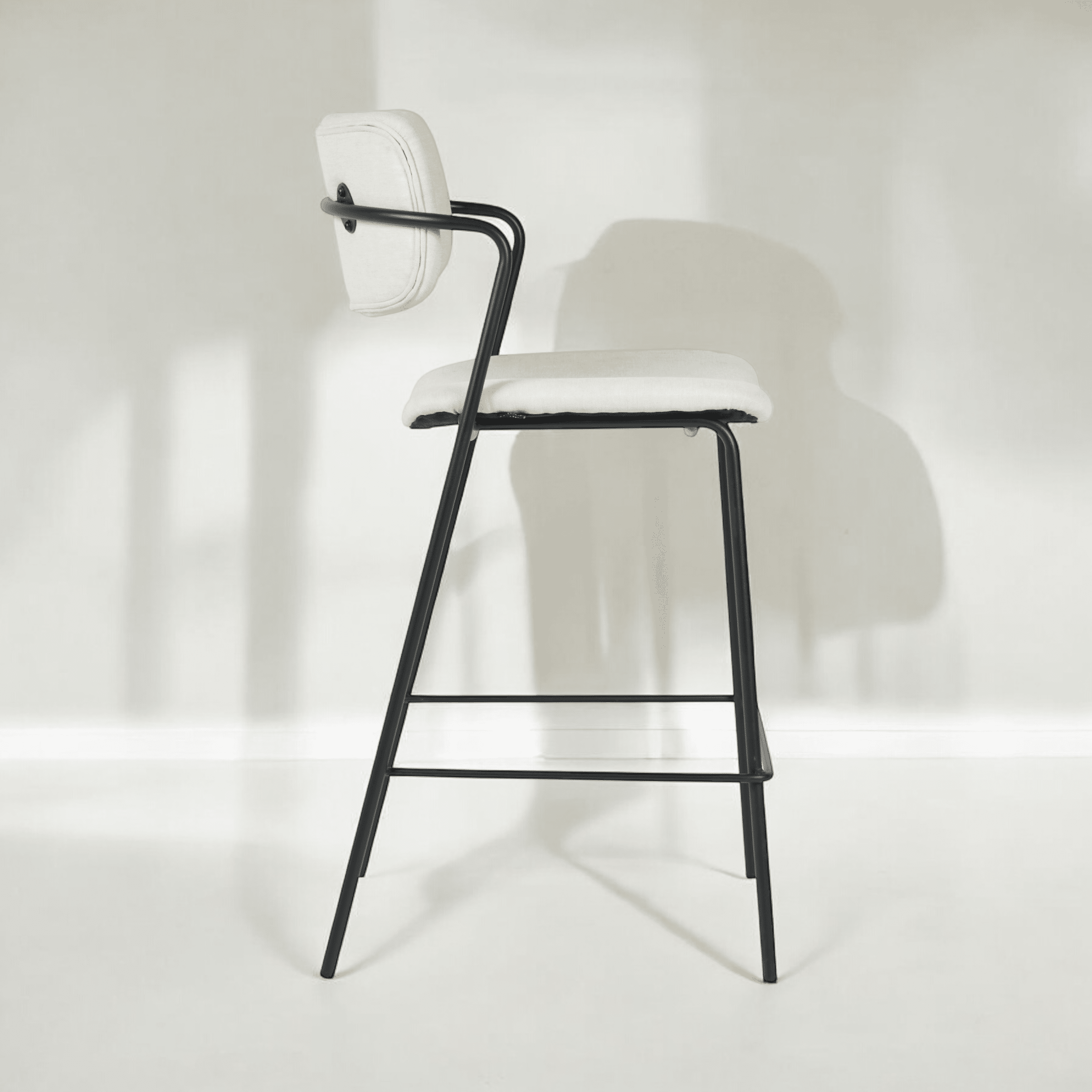 כיסא בר דגם לוסיאן בד אריג שמנת  - 3 יחידות אחרונות במלאי! כיסא בר דגם לוסיאן בד אריג שמנת  - 3 יחידות אחרונות במלאי!