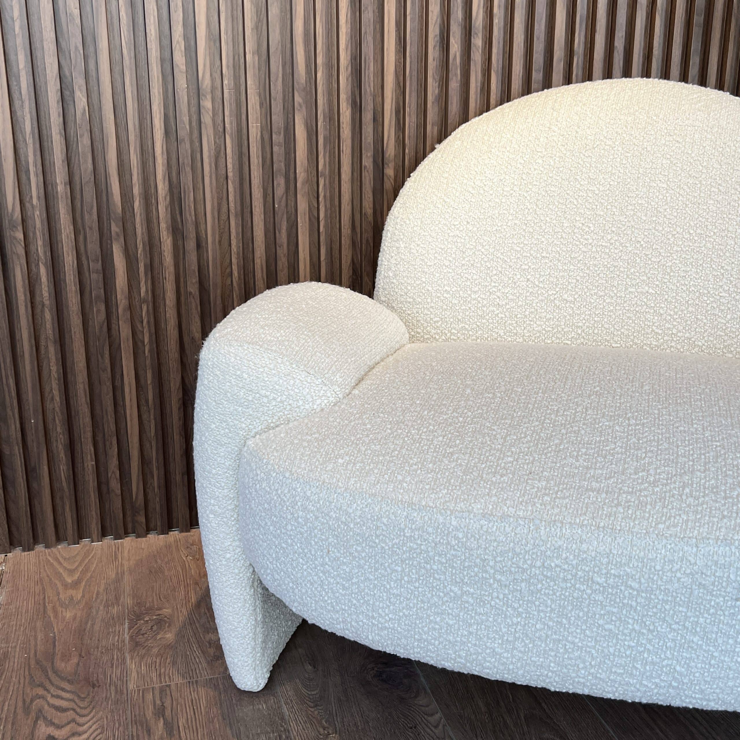 כורסא מעוצבת דגם לארה כורסא מעוצבת דגם לארה