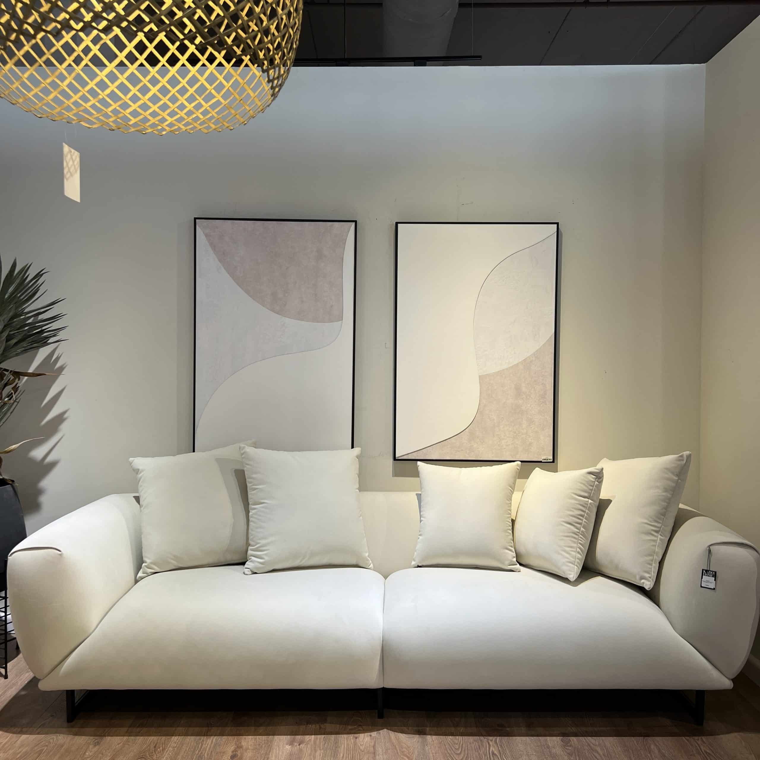 ספה דגם פאלקון במבצע מתצוגה