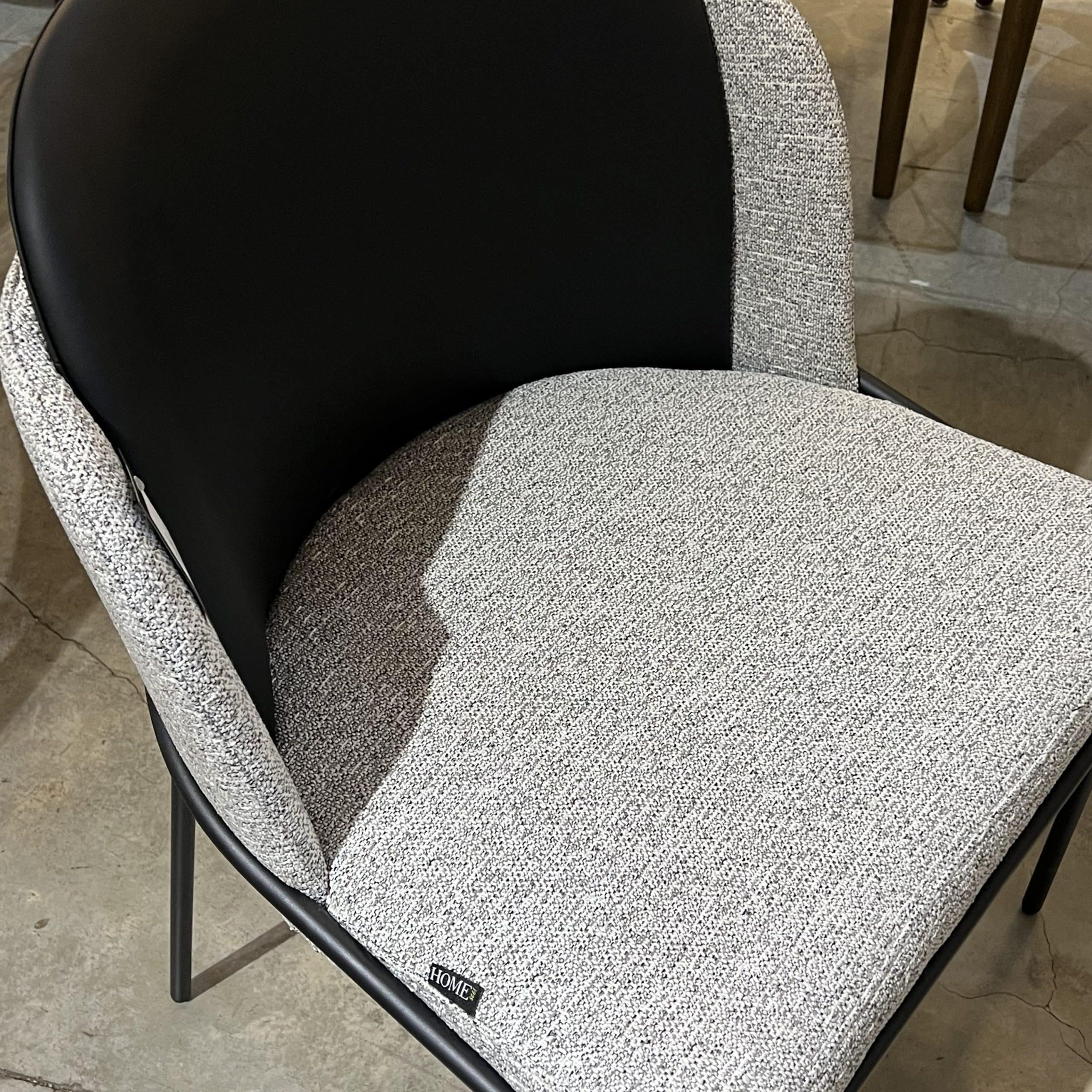 כיסא איתי דגם מנדי אריג אפור שמנת גב שחור - חיסול מלאי!