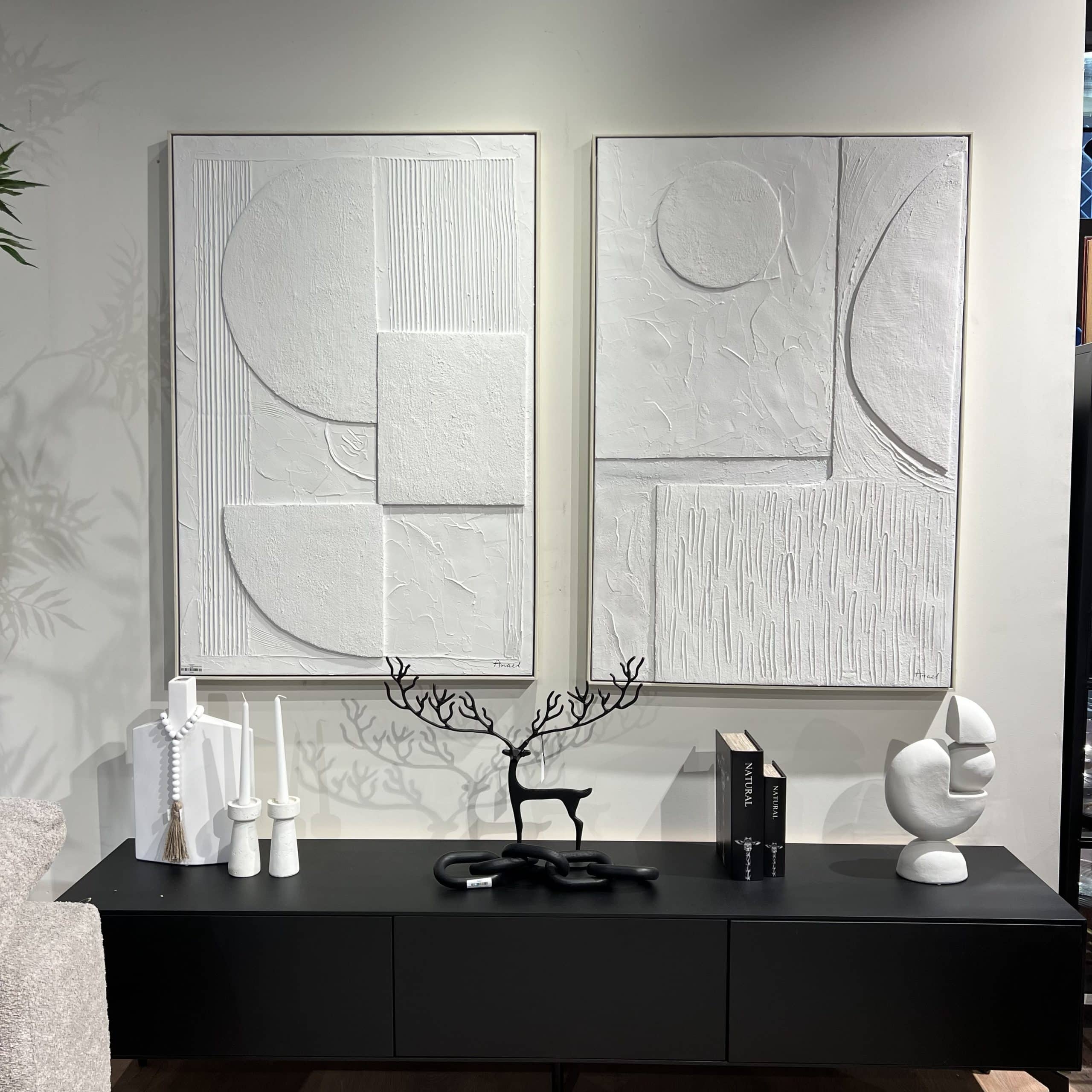 תמונה עבודת יד תבליט לבן דגם אנאל תמונה עבודת יד תבליט לבן דגם אנאל