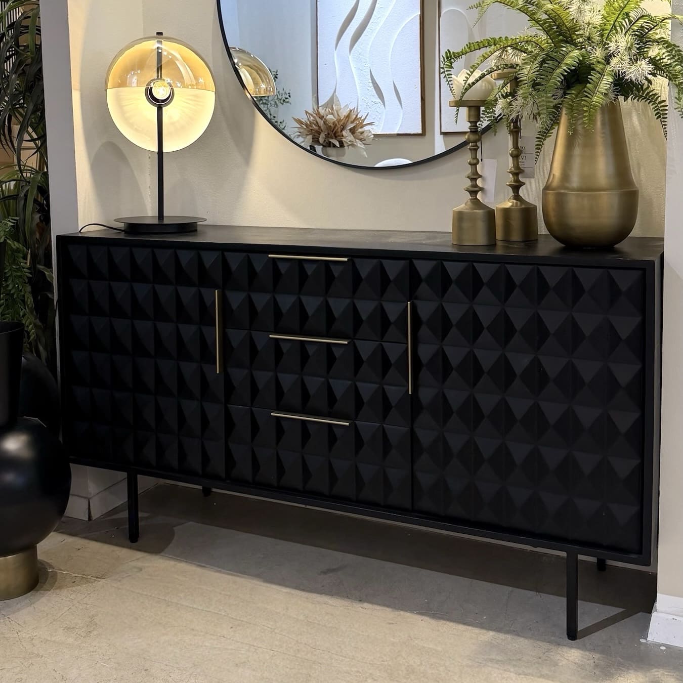 שידה- קומודה יוקרתית ומעוצבת עץ שחור קוביות דגם סוניל