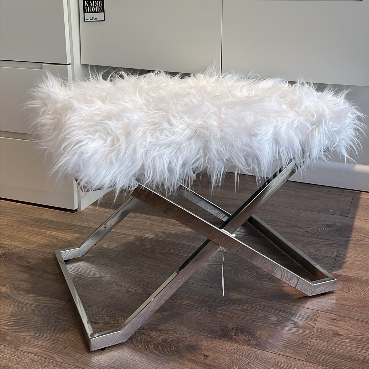 הדום דגם ויויאן ניקל לבן שבור - חיסול! הדום דגם ויויאן ניקל לבן שבור - חיסול!