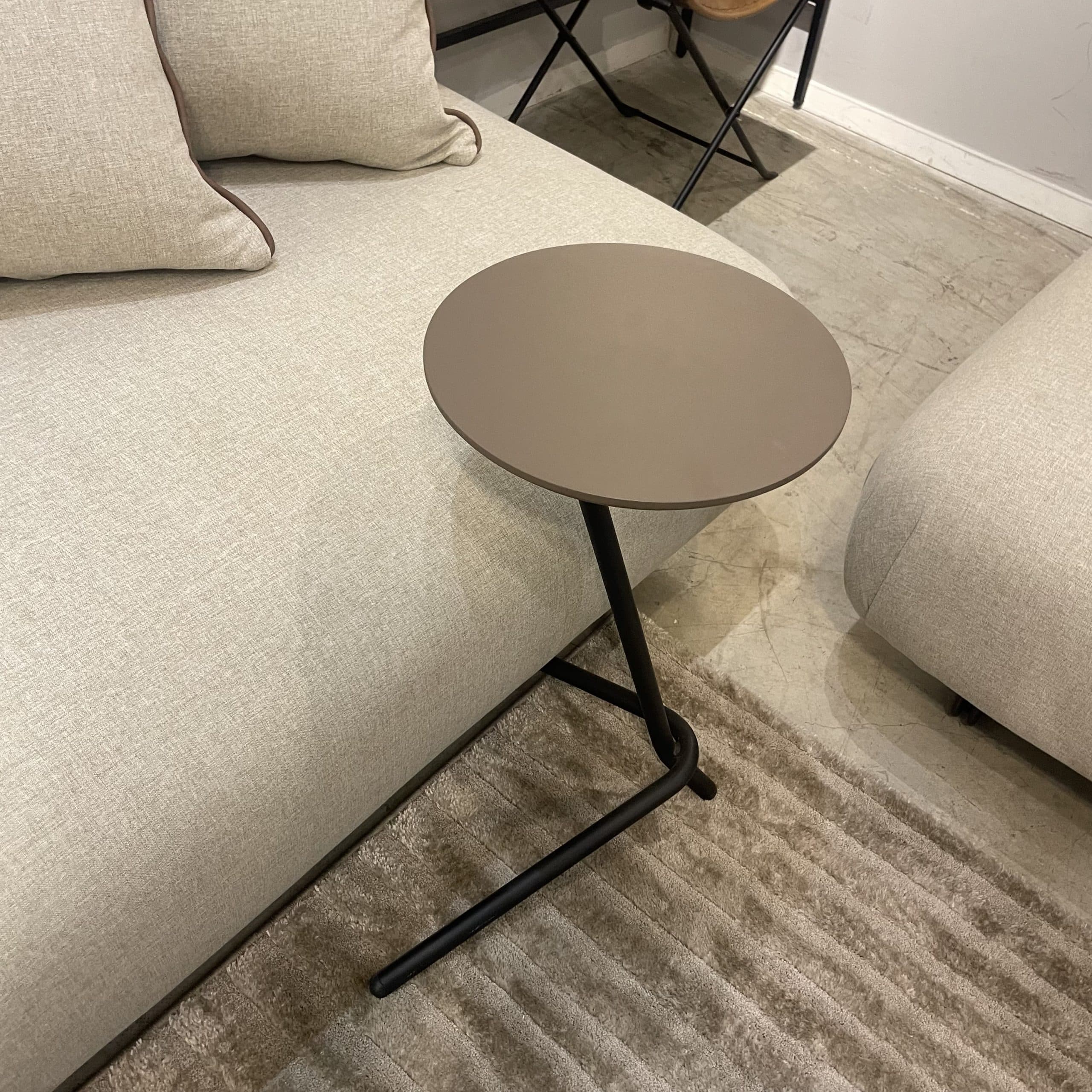 נשכן עגול רגל Y חום נשכן עגול רגל Y חום