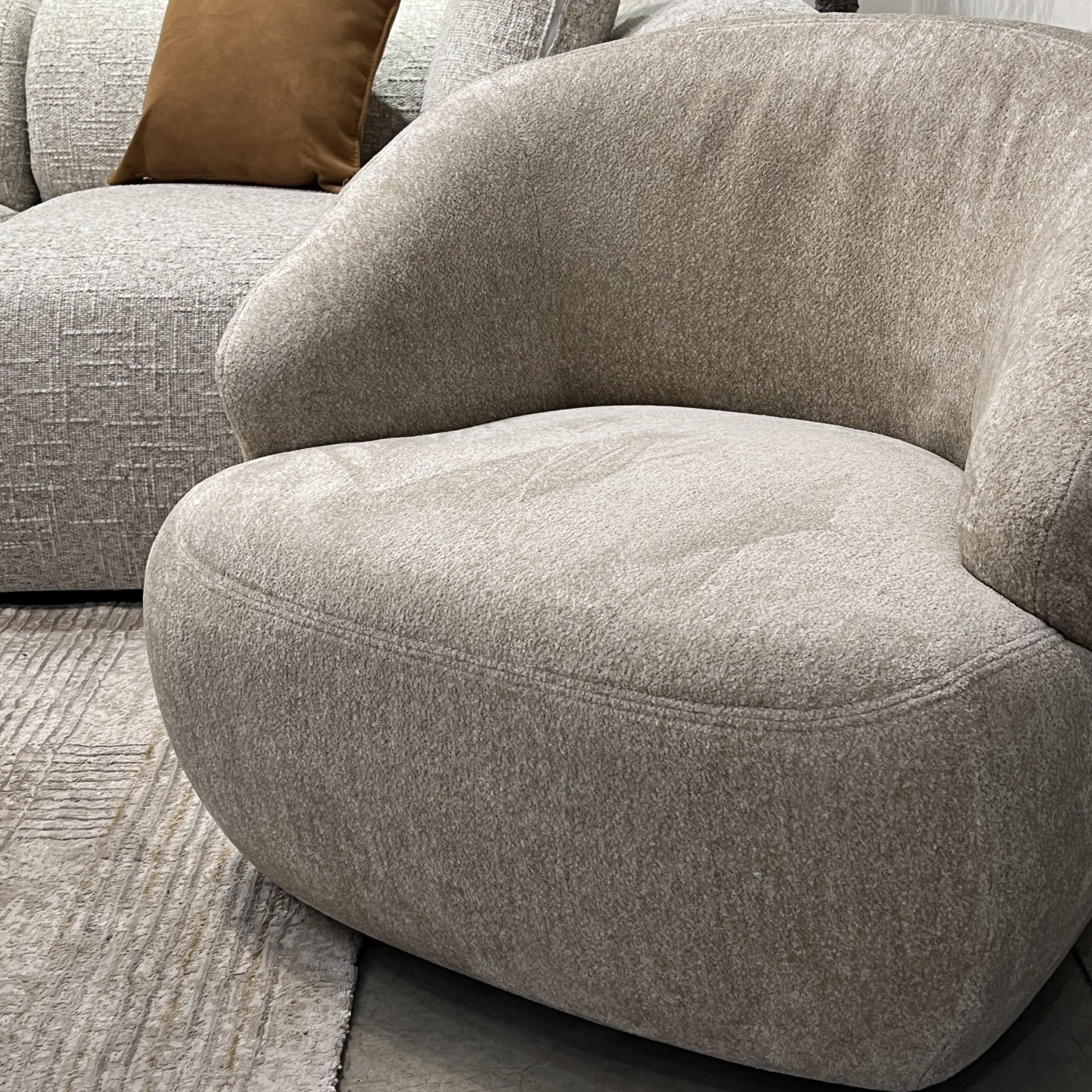 כורסא מעוצבת אריג בז דגם ביל