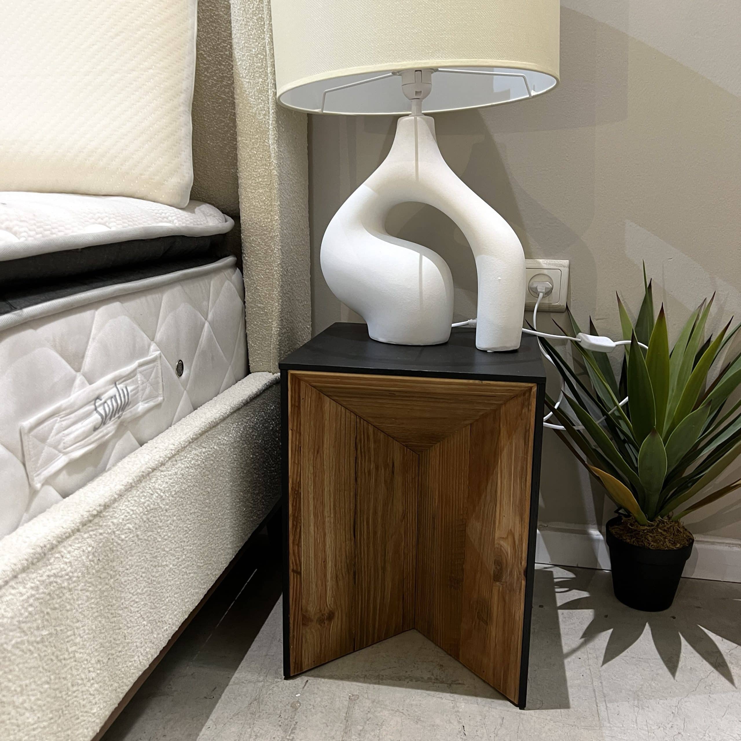 שולחן צד דגם לואי שולחן צד דגם לואי