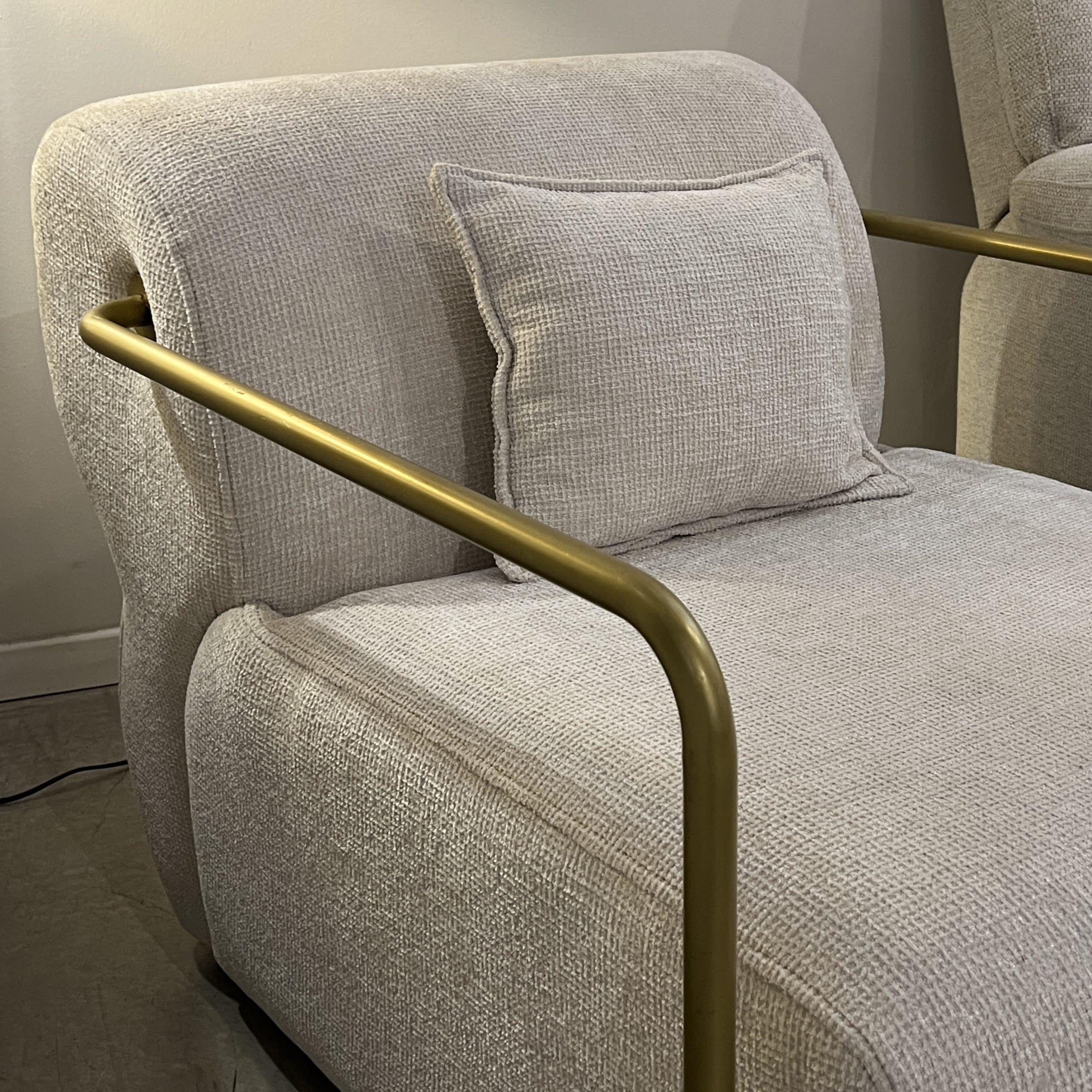 כורסא יוקרתית דגם שיר - במבצע מתצוגה!