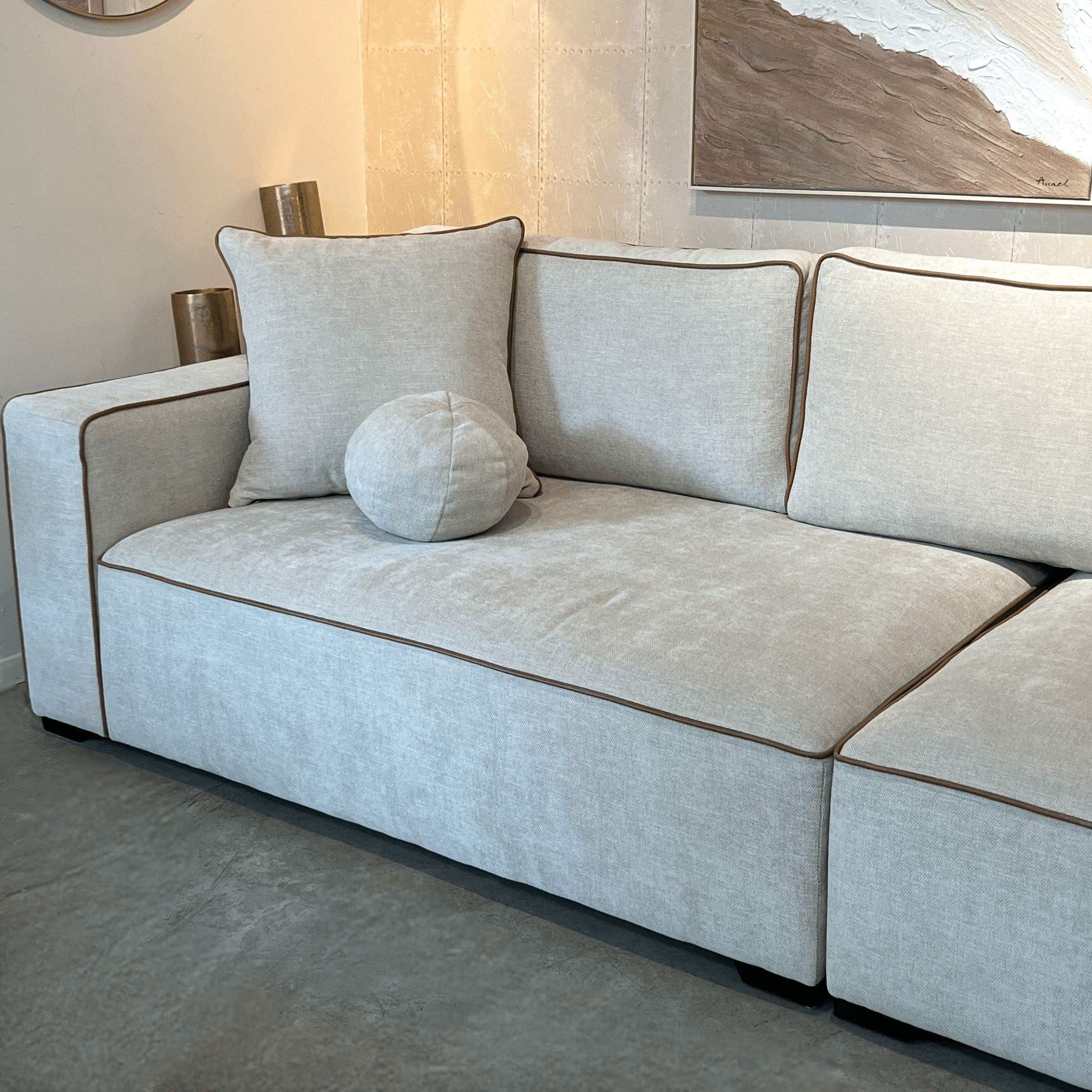 ספה מעוצבת דגם בראון | בעיצוב אישי ספה מעוצבת דגם בראון | בעיצוב אישי