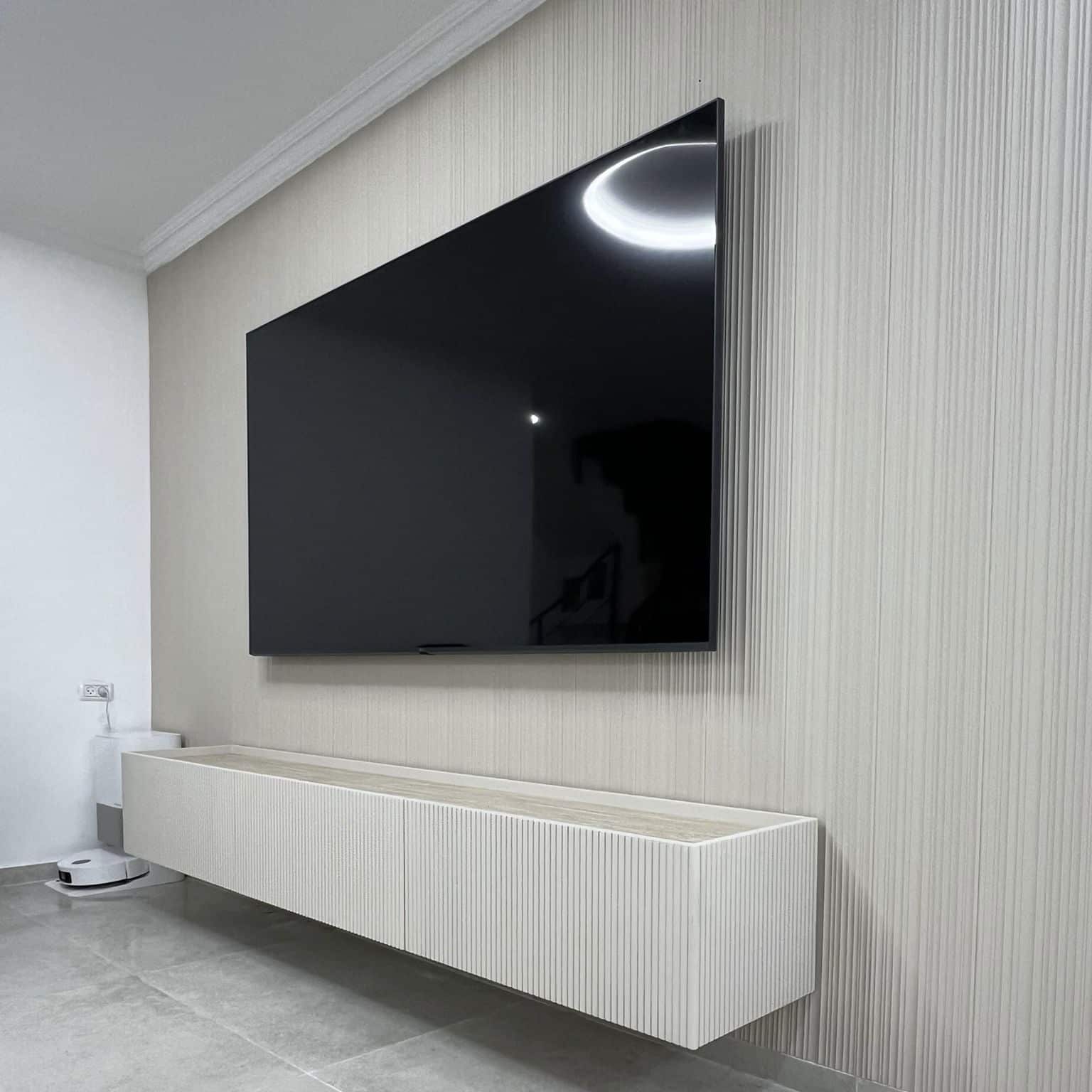 חיפוי קיר מודרני יוקרתי ״רויאל״ בז סהרה 21/290- חדש! חיפוי קיר מודרני יוקרתי ״רויאל״ בז סהרה 21/290- חדש!