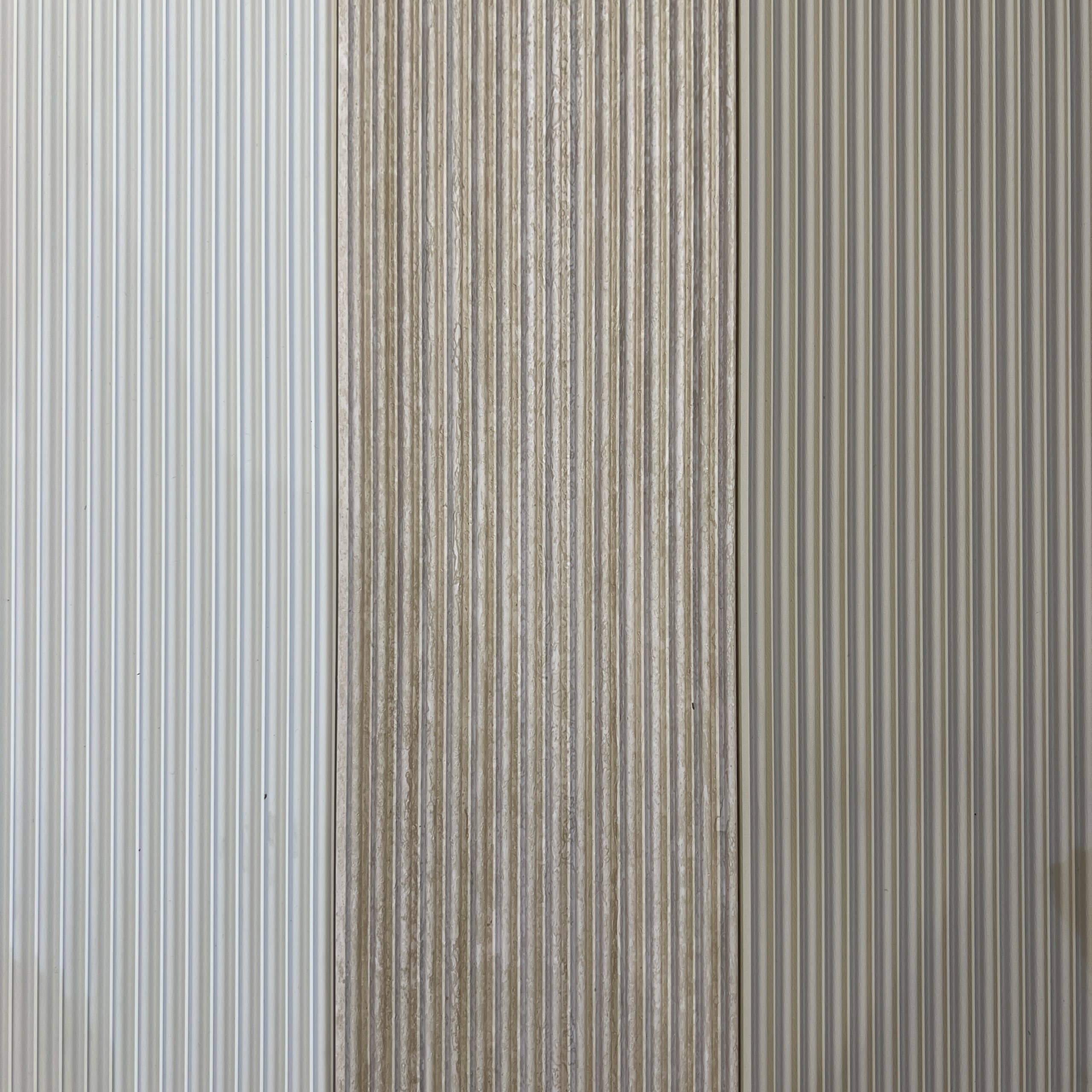 חיפוי קיר במראה מודרני דגם ״וויבס״ 16/290 לבן- חדש! חיפוי קיר במראה מודרני דגם ״וויבס״ 16/290 לבן- חדש!