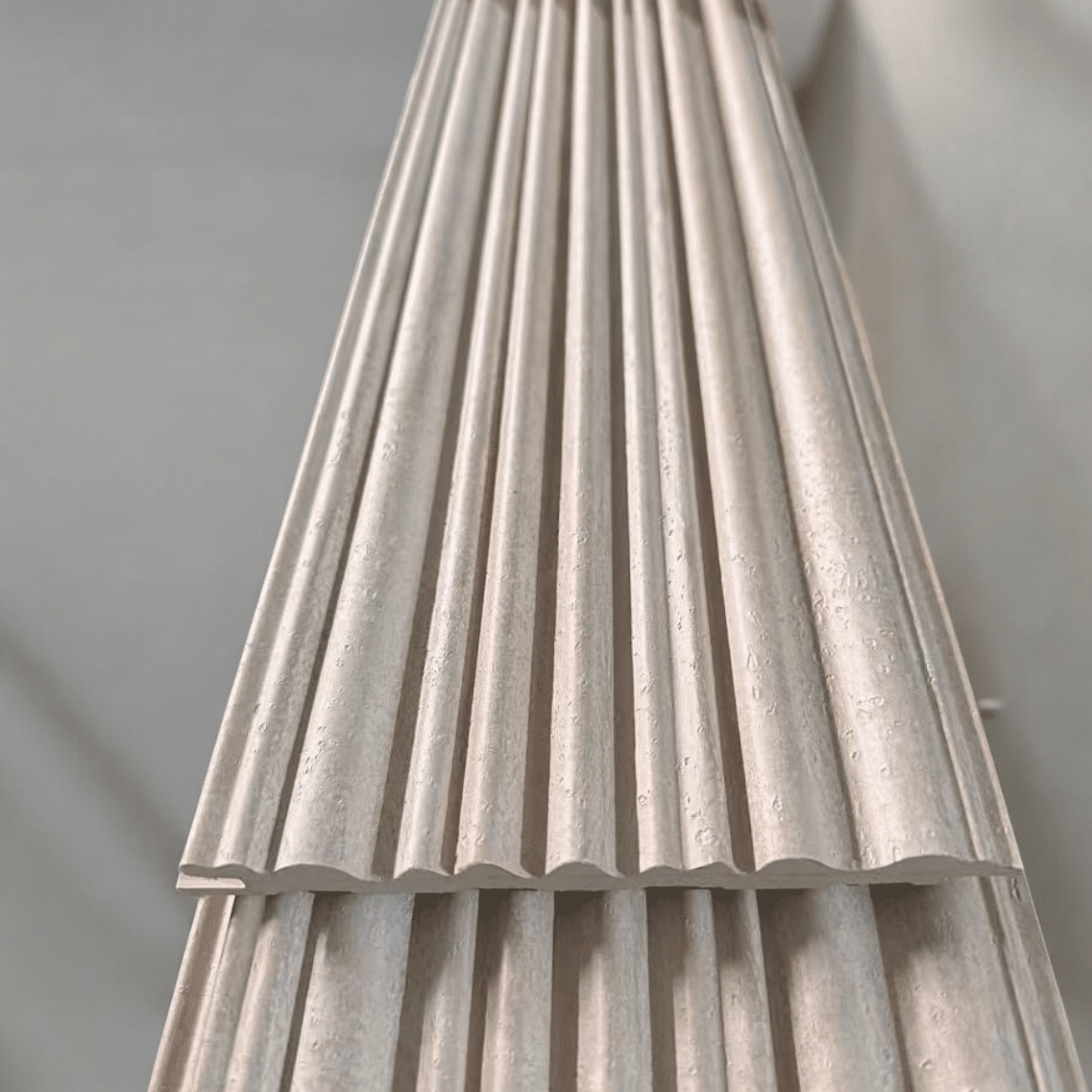 חיפוי קיר דגם ״פאלאס״ טרוורטין 15/290 חדש ומיוחד! חיפוי קיר דגם ״פאלאס״ טרוורטין 15/290 חדש ומיוחד!