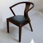 כיסא עץ אגוז בוני מושב שחור דגם סופיטל- במבצע!