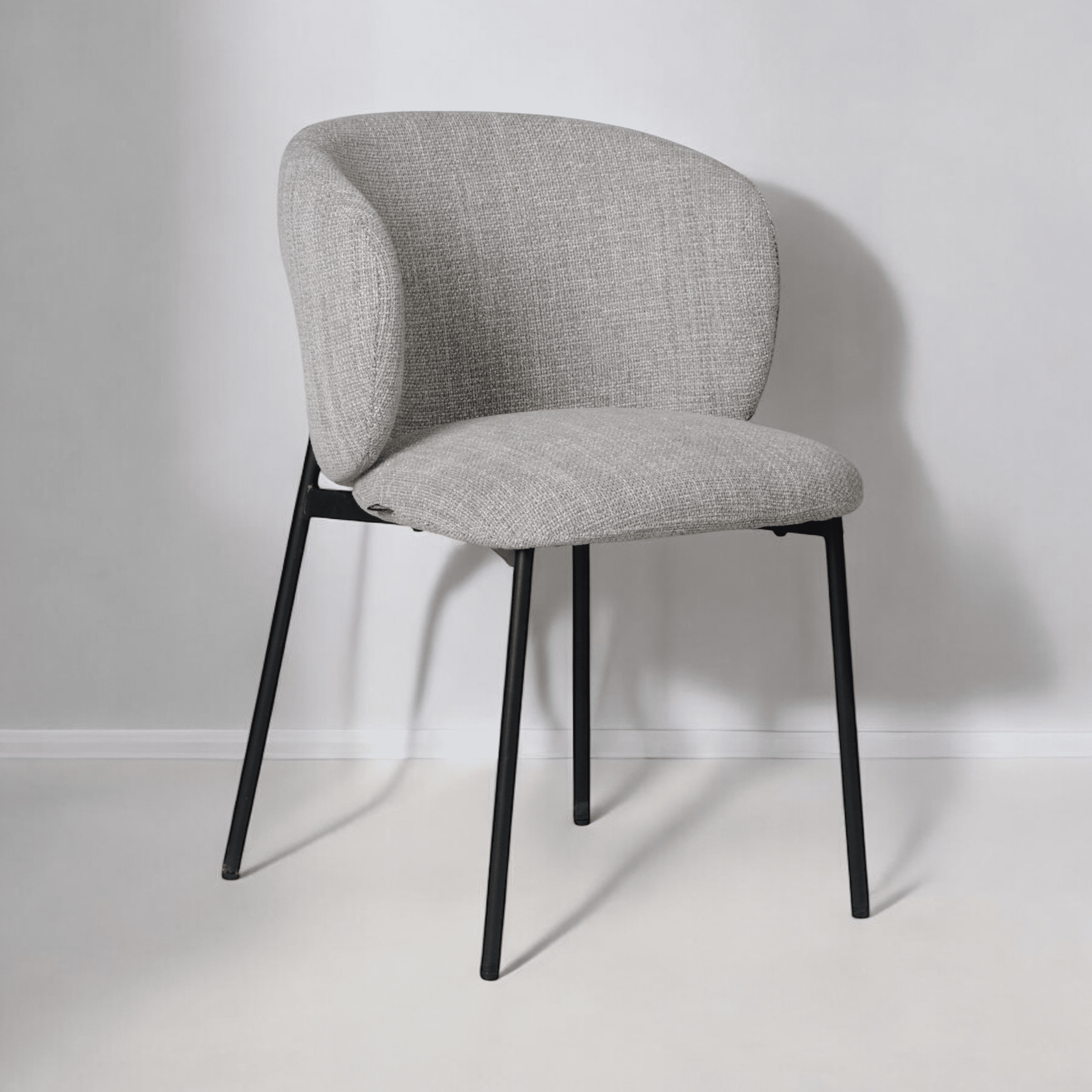 כסא מעוצב לולה אריג אפור דגם שחורה דגם קליי כסא מעוצב לולה אריג אפור דגם שחורה דגם קליי