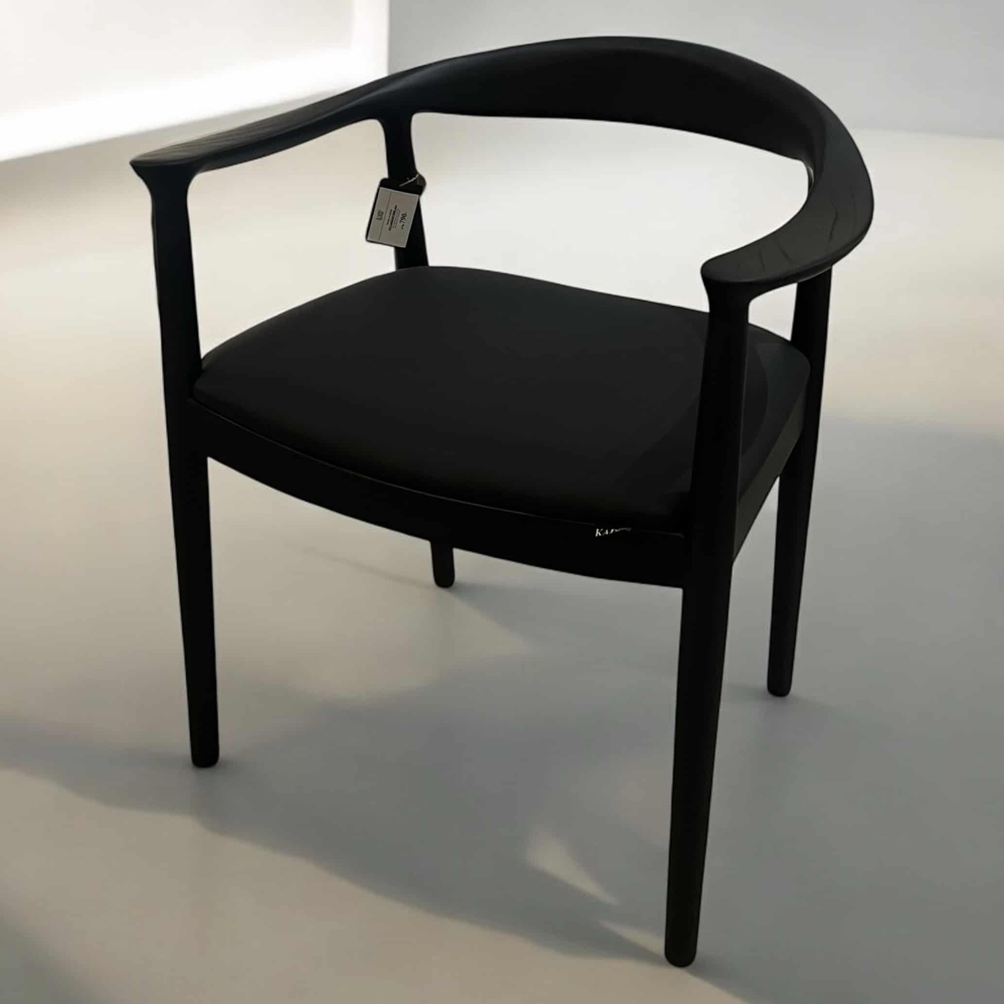 כסא קיאנו עץ שחור מושב שחור דגם סופיטל כסא קיאנו עץ שחור מושב שחור דגם סופיטל
