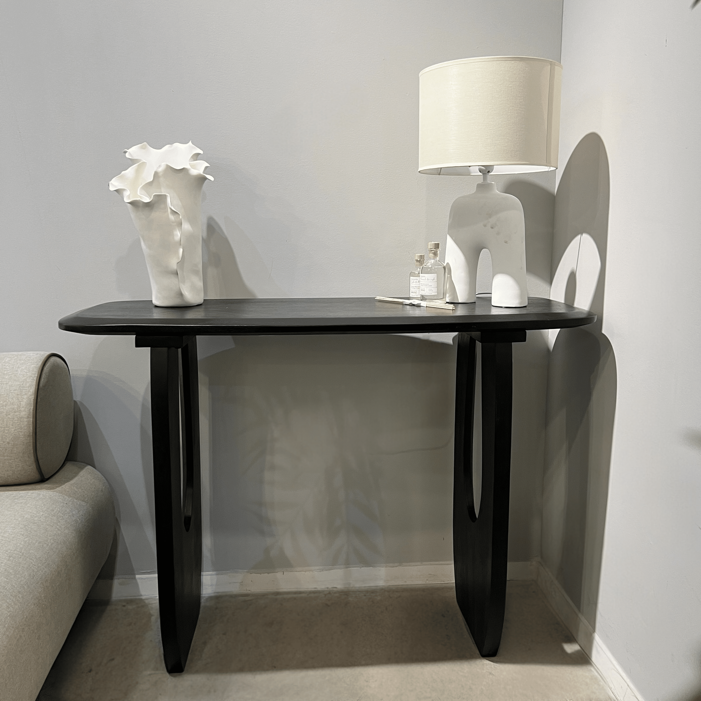 קונסולה מעוצבת עץ מלא שחור דגם שאנטי