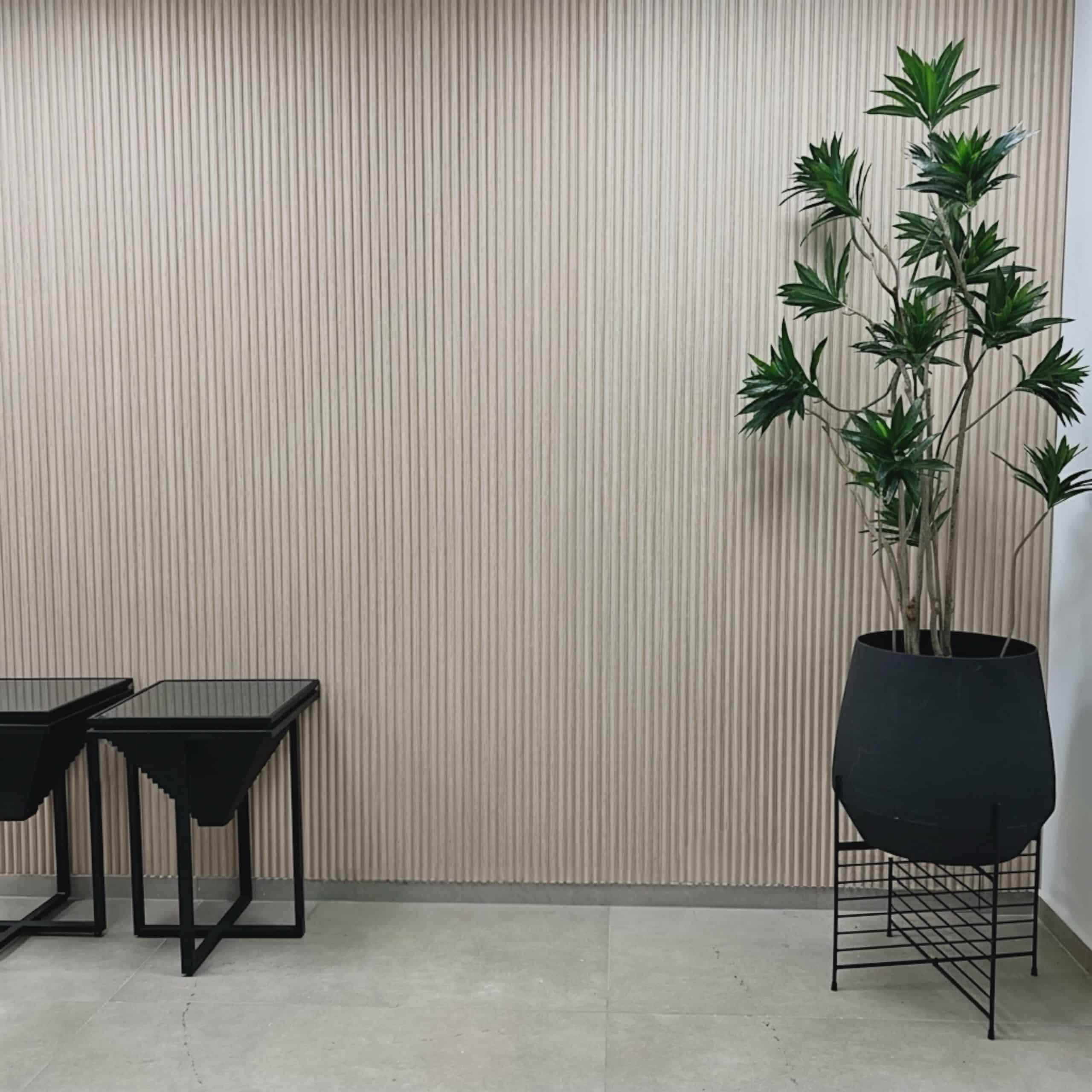 חיפוי קיר במראה מודרני דגם ״וויבס״ 16/290 טרוורטין- חדש!