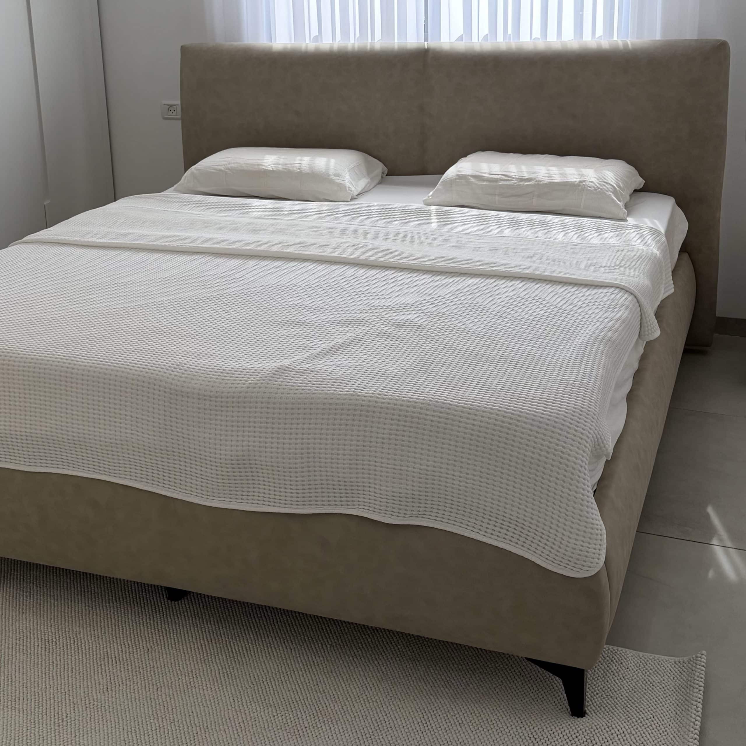 מיטה מעוצבת דגם טוויסט מיטה מעוצבת דגם טוויסט