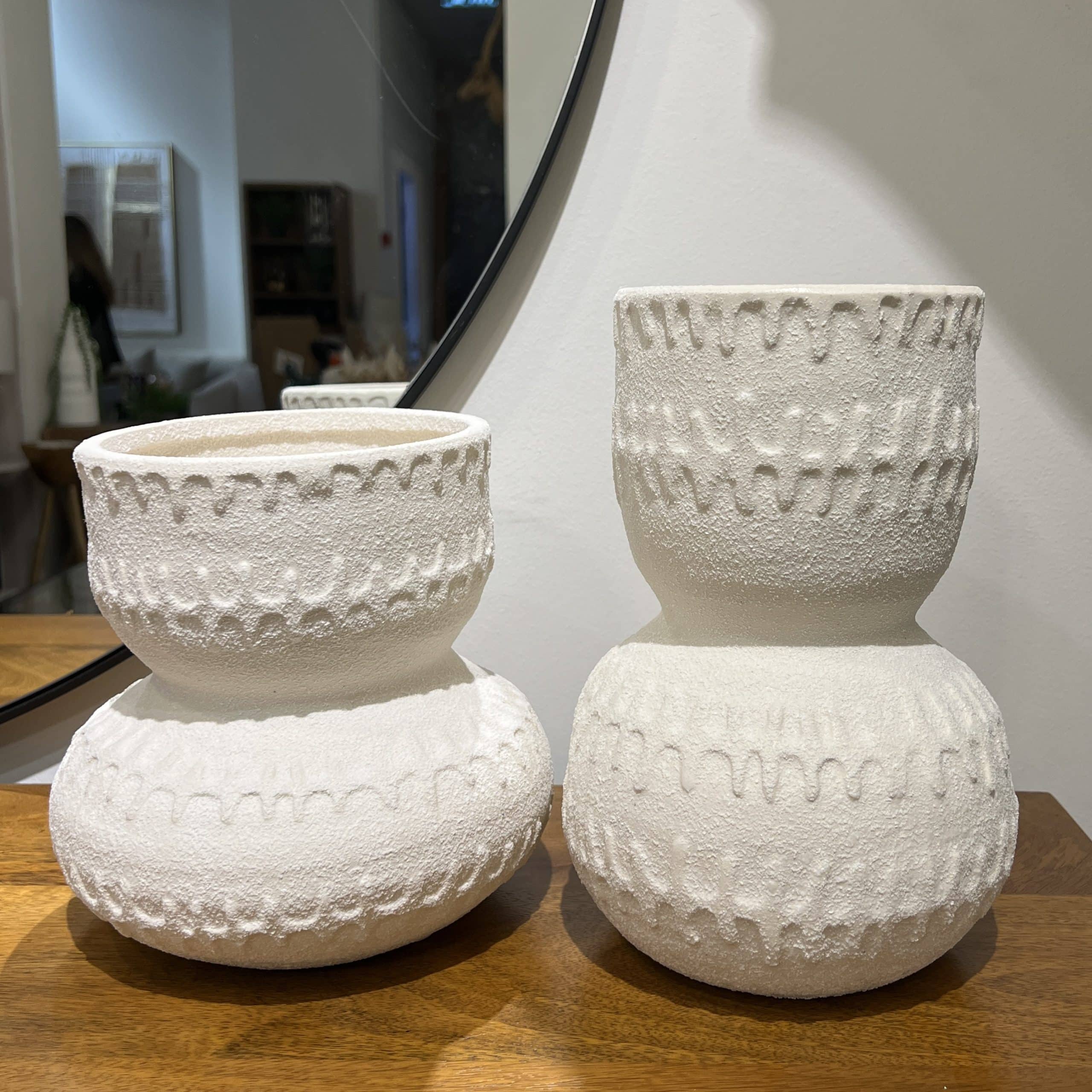 כד קרמיקה מעוצב שמנת בסיס כדור דגם איקו כד קרמיקה מעוצב שמנת בסיס כדור דגם איקו