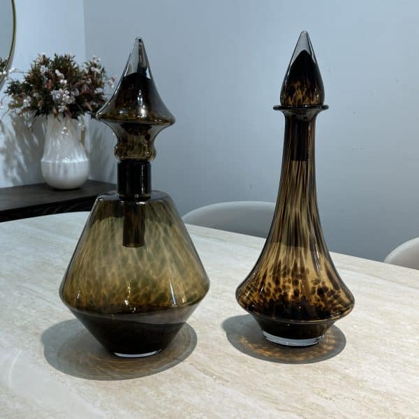 כלי דקורציה זכוכית יוקרתית אמבר חום עם פקק שפיץ דגם איקו