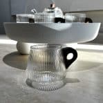 ספל זכוכית פסים עגולה עם ידית עץ דגם איקו