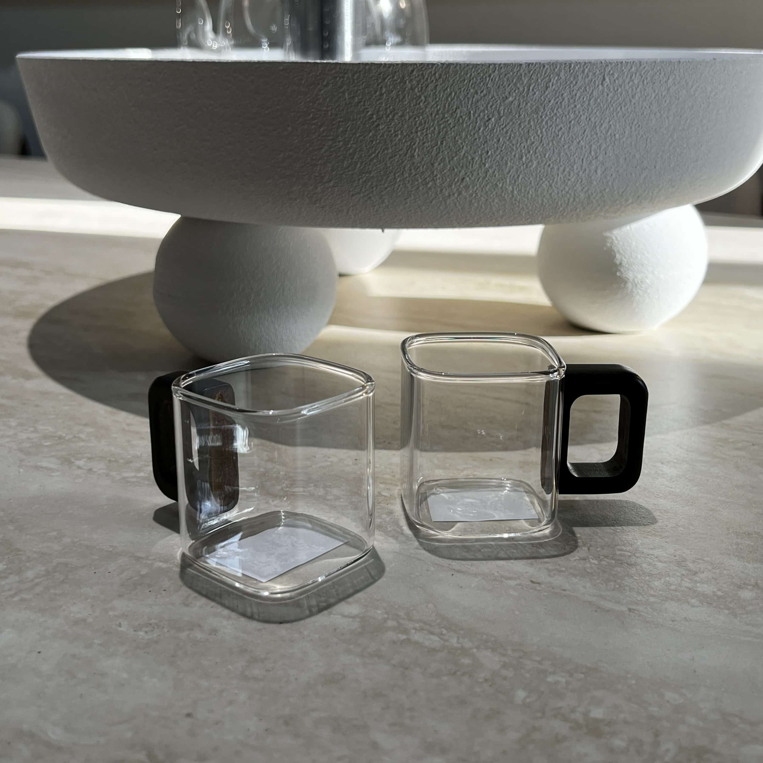 כוס אספרסו זכוכית מרובעת ידית עץ דגם איקו כוס אספרסו זכוכית מרובעת ידית עץ דגם איקו