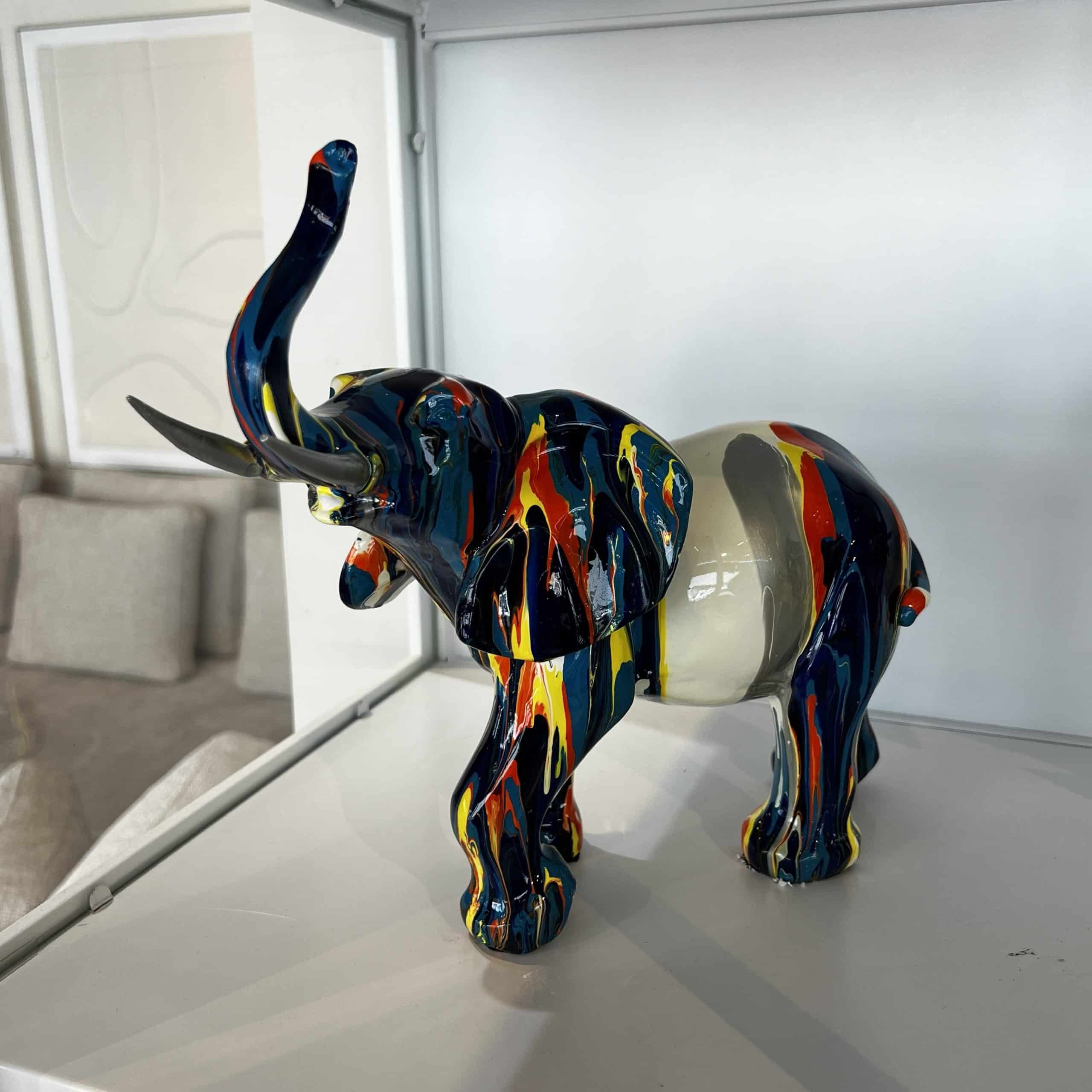 פסל פיל חדק מורם צבעוני – קולקציית איקו מבית קאדו הום פסל פיל חדק מורם צבעוני – קולקציית איקו מבית קאדו הום