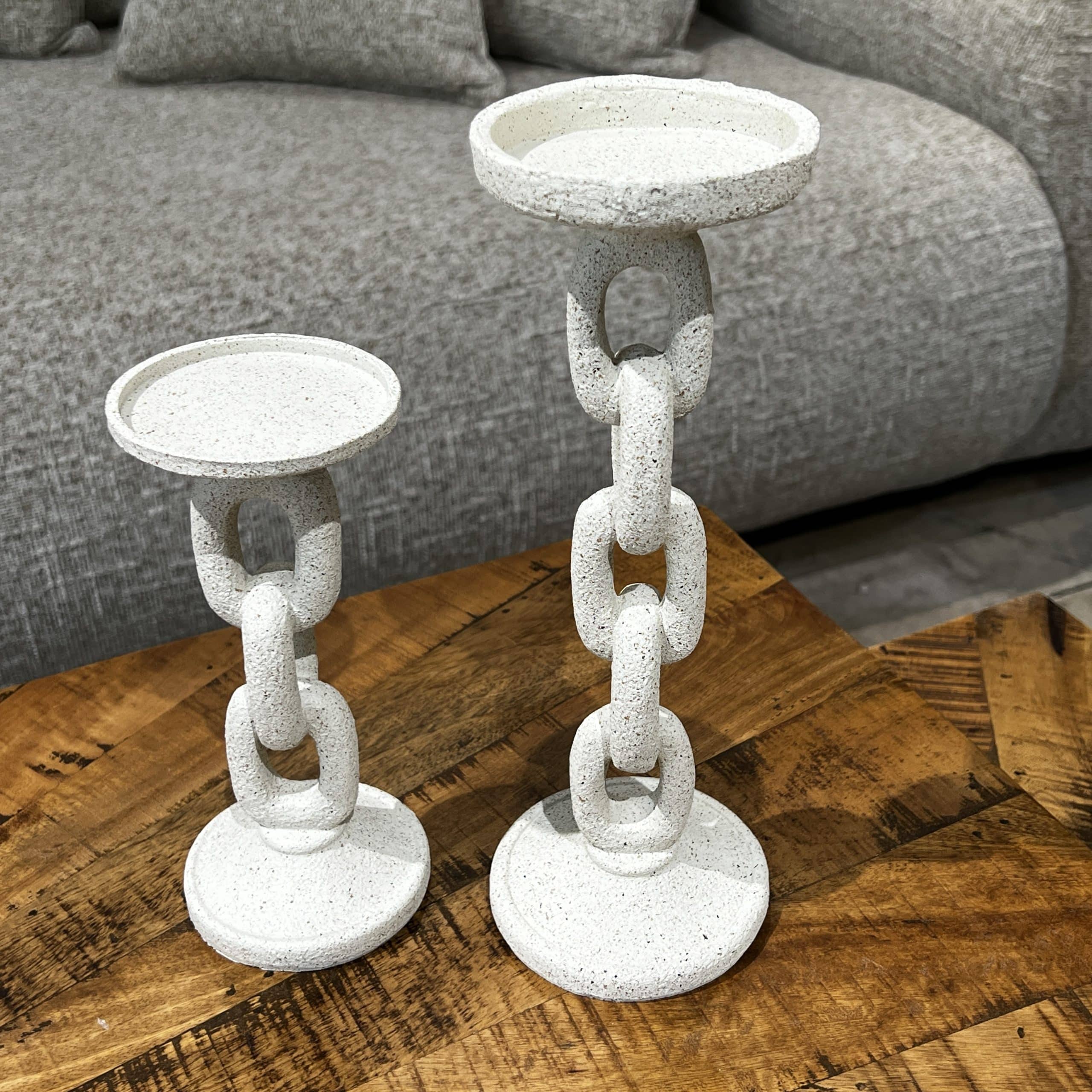 פמוט לולאות מעוצב לבן שבור דגם איקו פמוט לולאות מעוצב לבן שבור דגם איקו