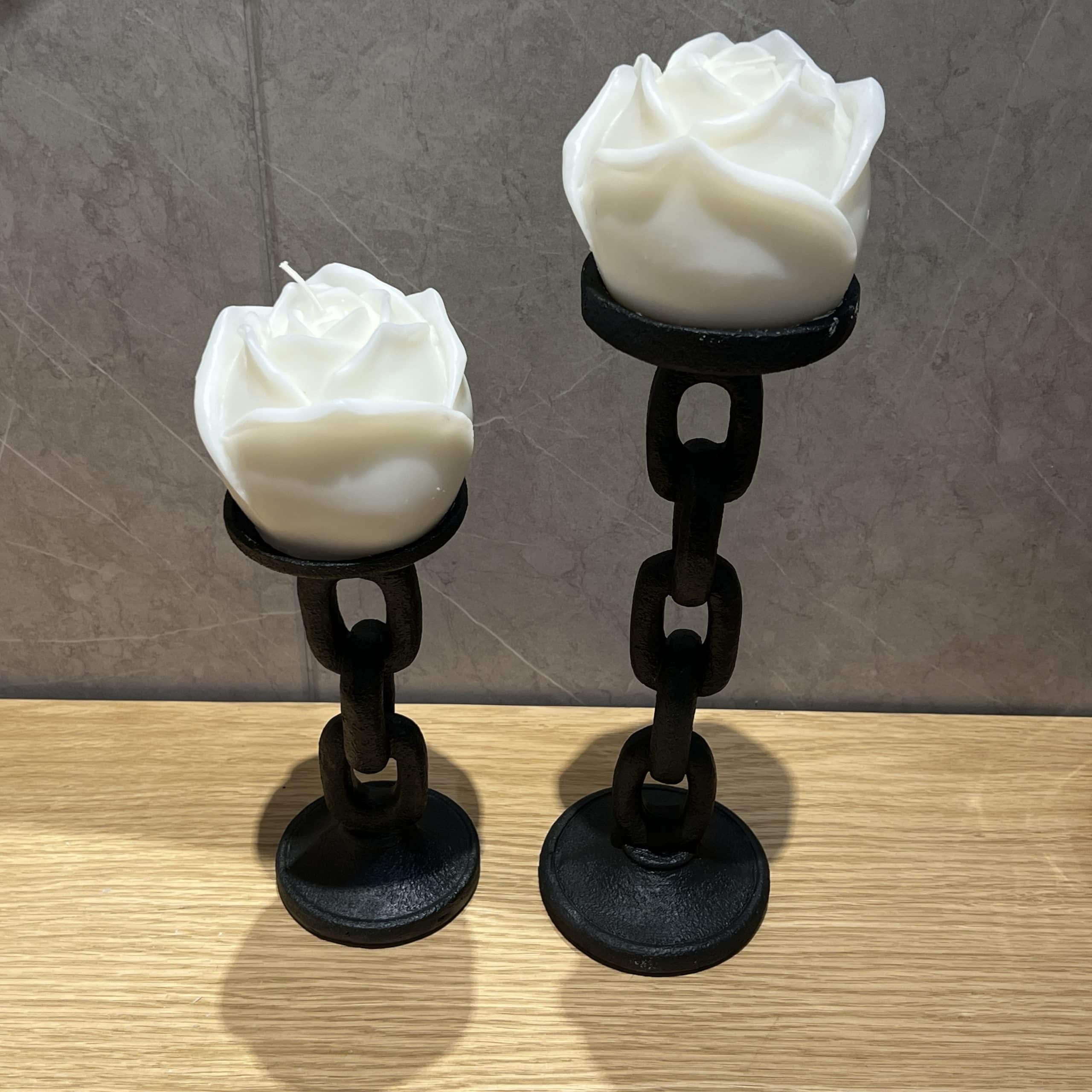 פמוט לולאות מעוצב שחור דגם איקו פמוט לולאות מעוצב שחור דגם איקו