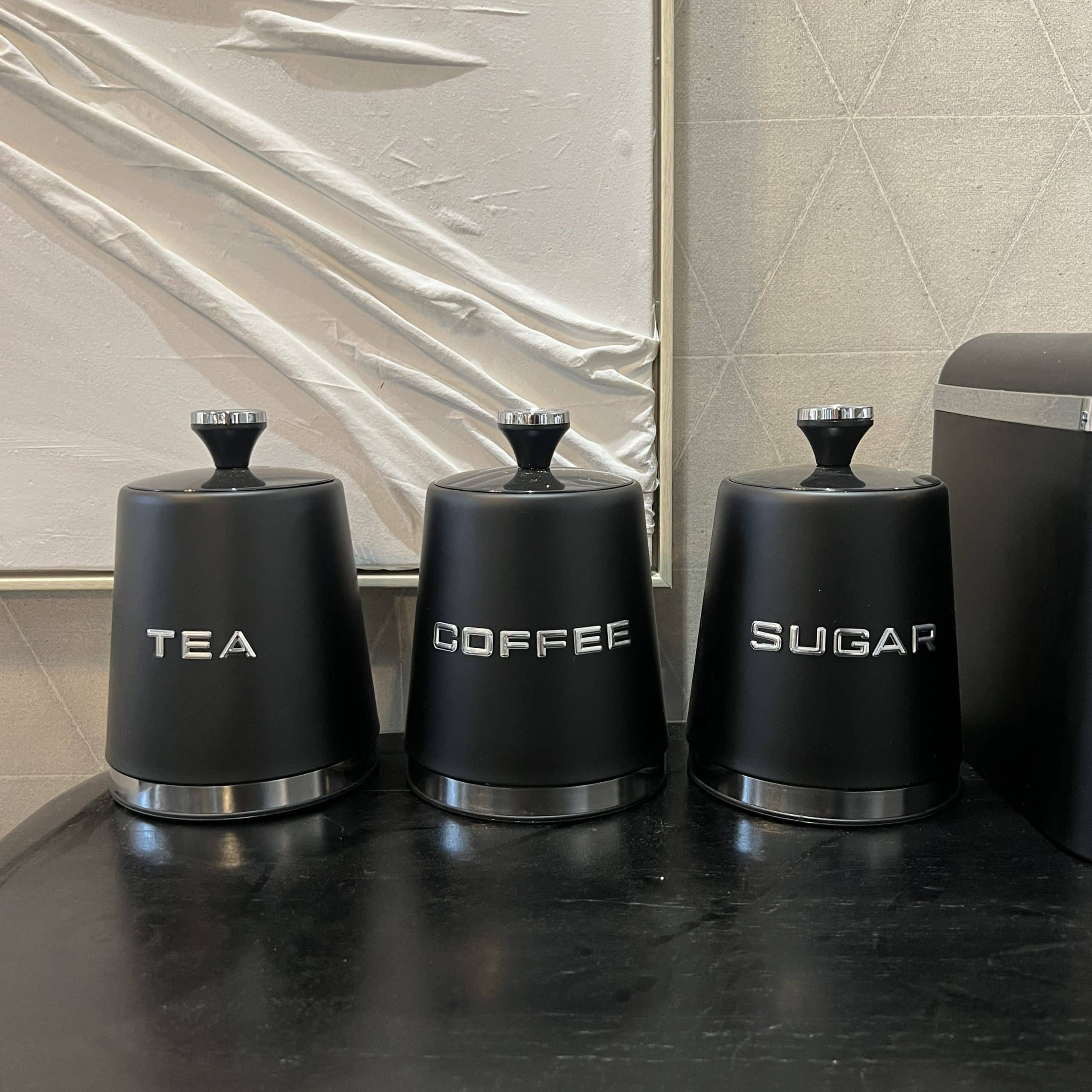 סט תה קפה סוכר וקופסת לחם שחור כיתוב כסף דגם איקו סט תה קפה סוכר וקופסת לחם שחור כיתוב כסף דגם איקו