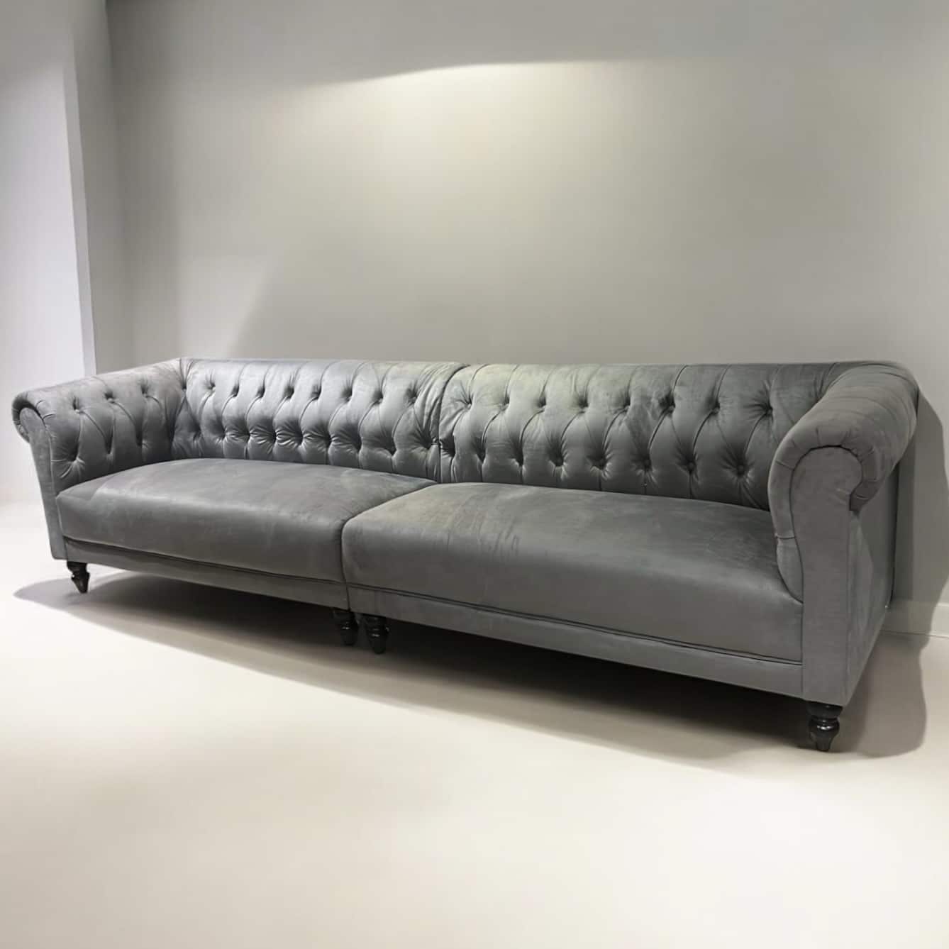 ספה דגם נסיכה קטיפה אפור - חיסול מתצוגה- אחרונה!