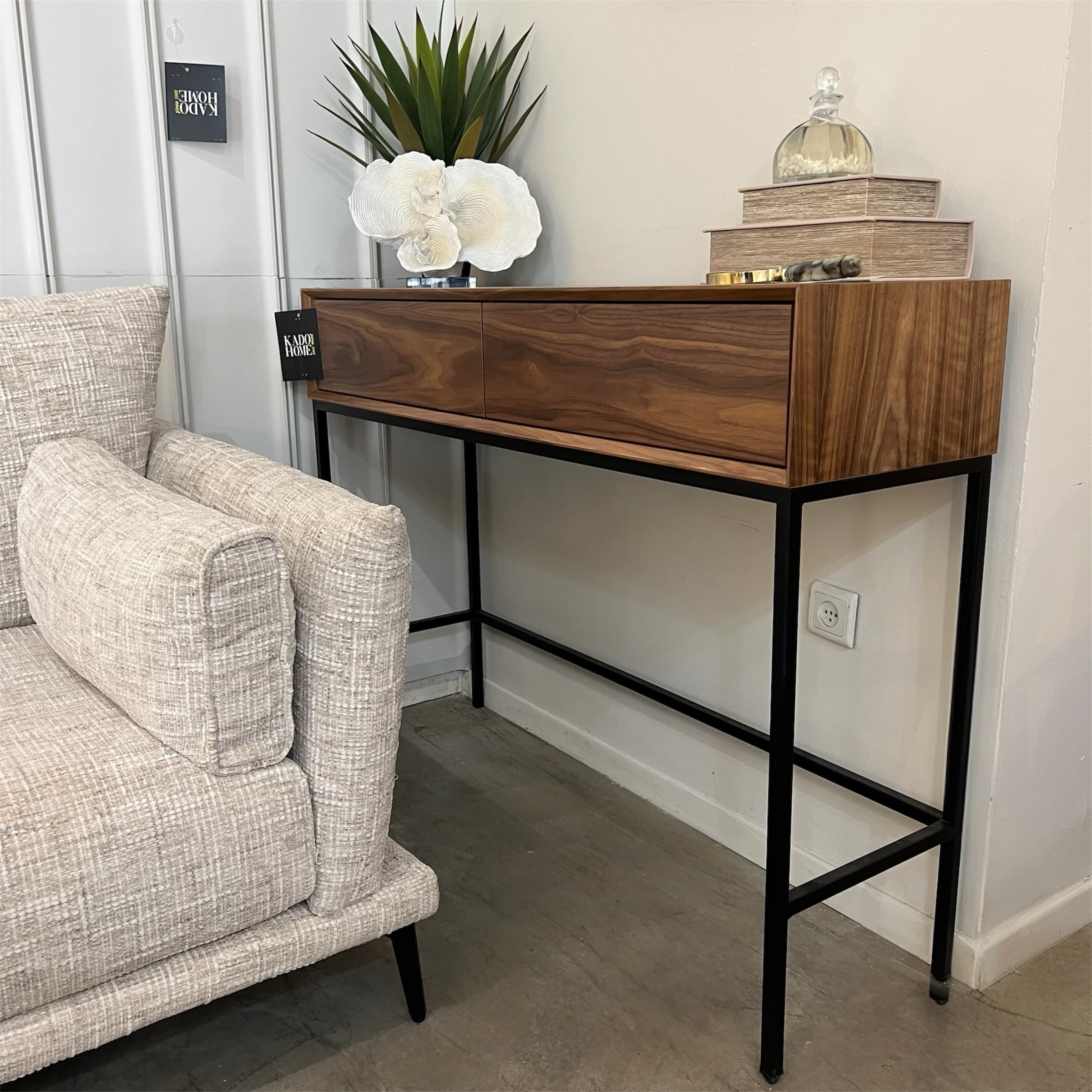 קונסולה יוקרתית דגם שרתון - ייצור בעיצוב אישי