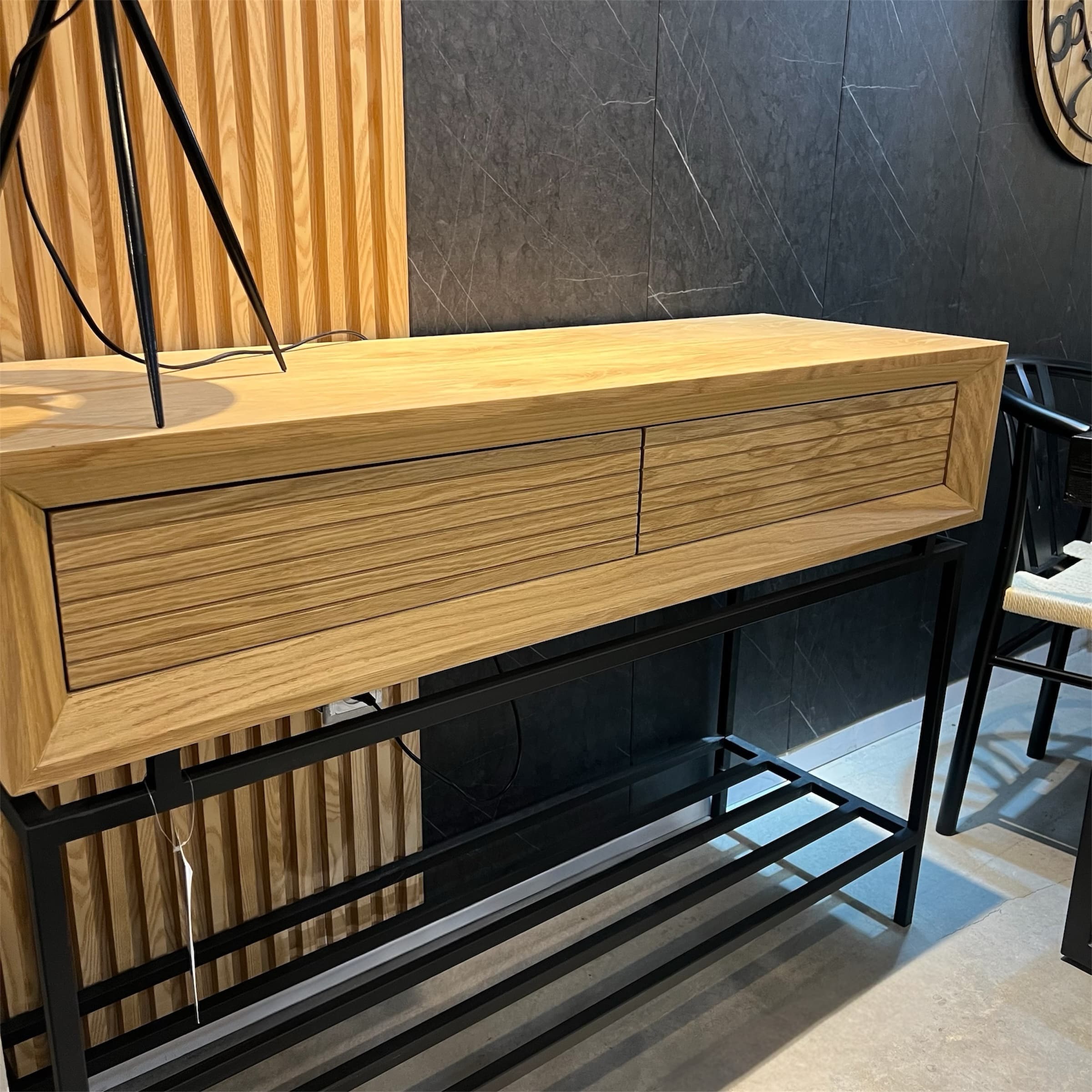 קונסולה מעוצבת דגם פרח - ייצור בעיצוב אישי